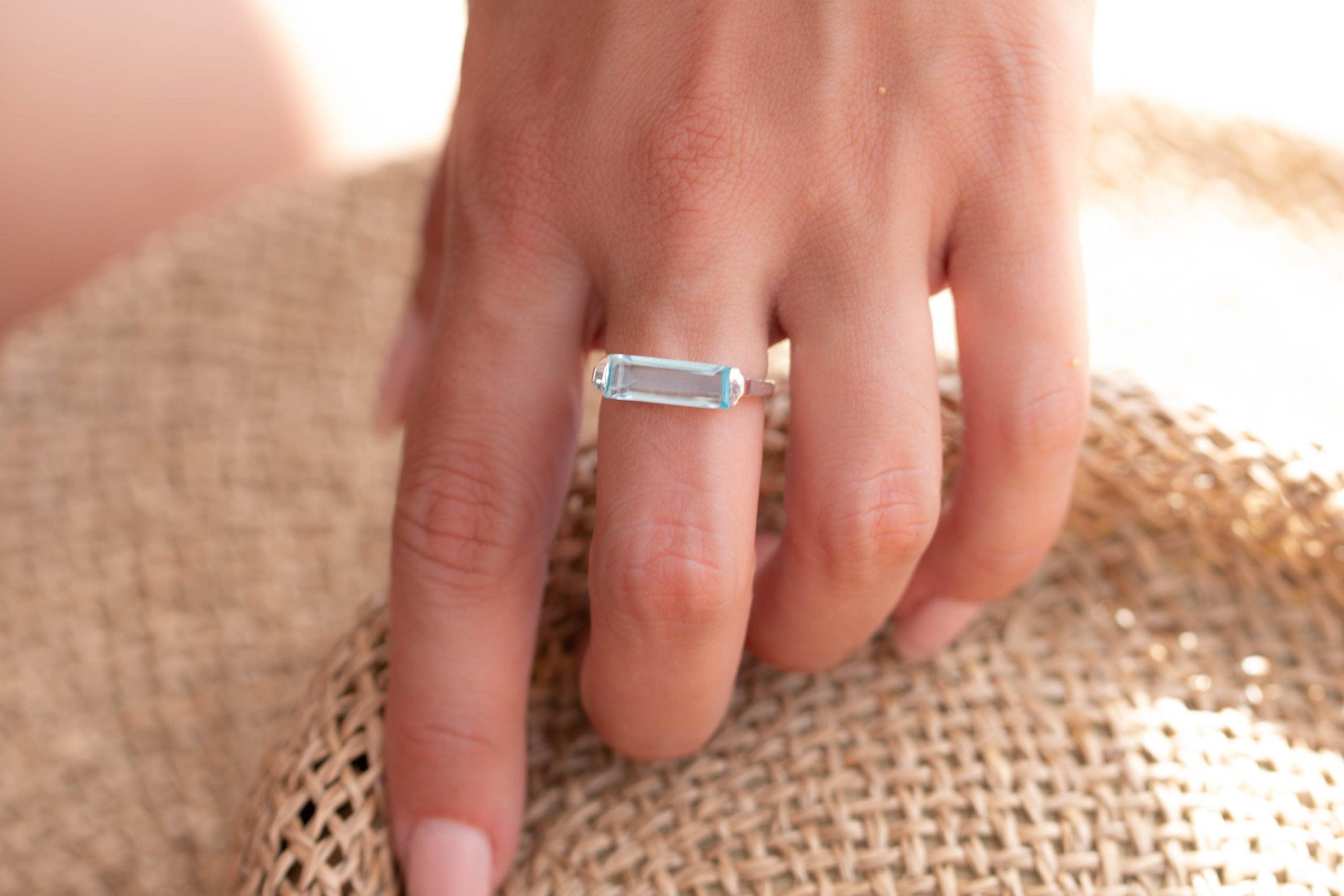 Blue Topaz Hydro Ring ~ Sterling Silver 925 ~ Rectangular Stone ~ Jewelry ~ Handmade ~ Boho ~ MR229