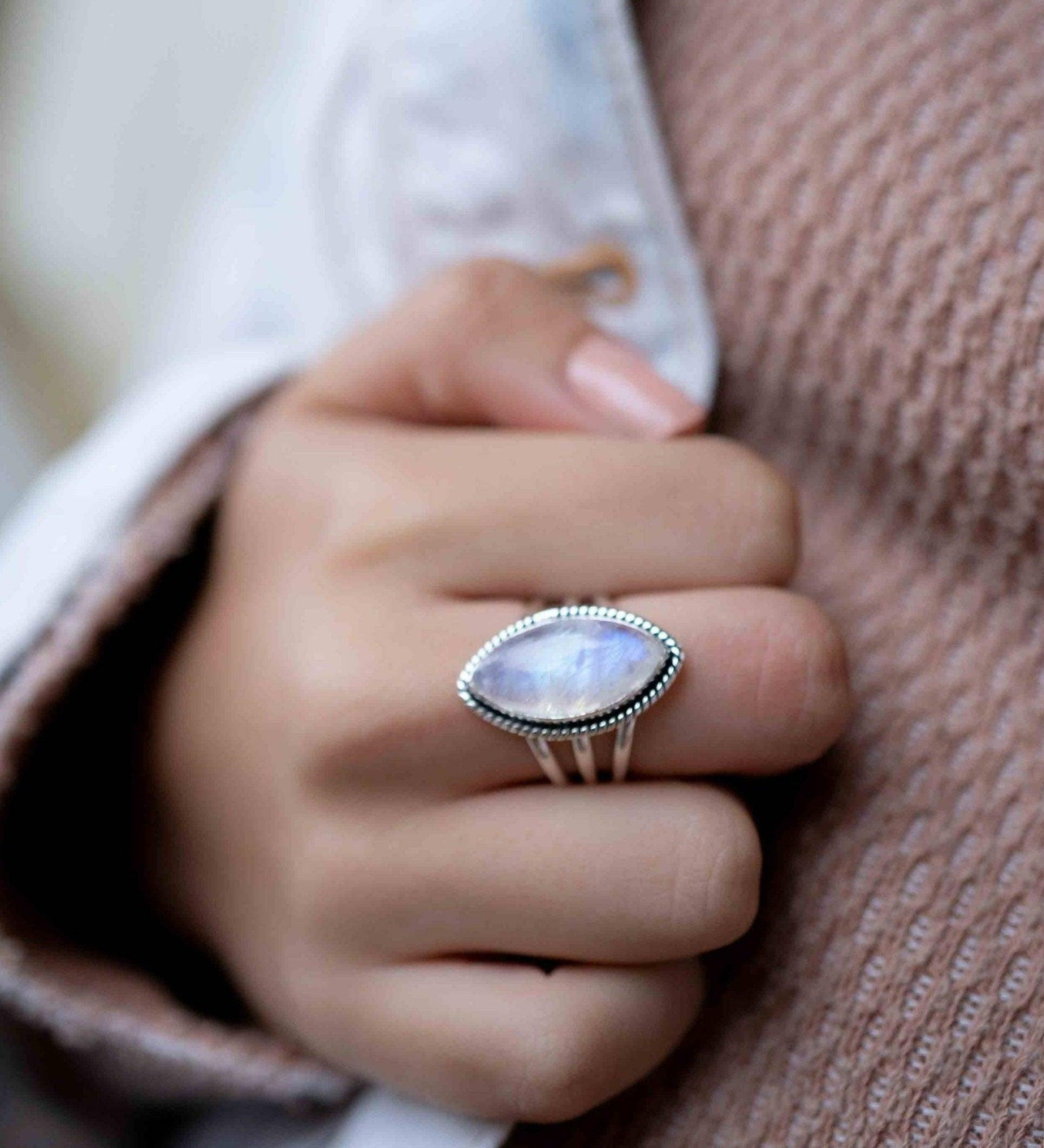 Moonstone Ring ~ Sterling Silver 925 ~ Handmade ~ Gemstone ~ Big ~ Stacking ~ Hippie ~ Gypsy ~ Boho ~ Bohemian ~ MR288