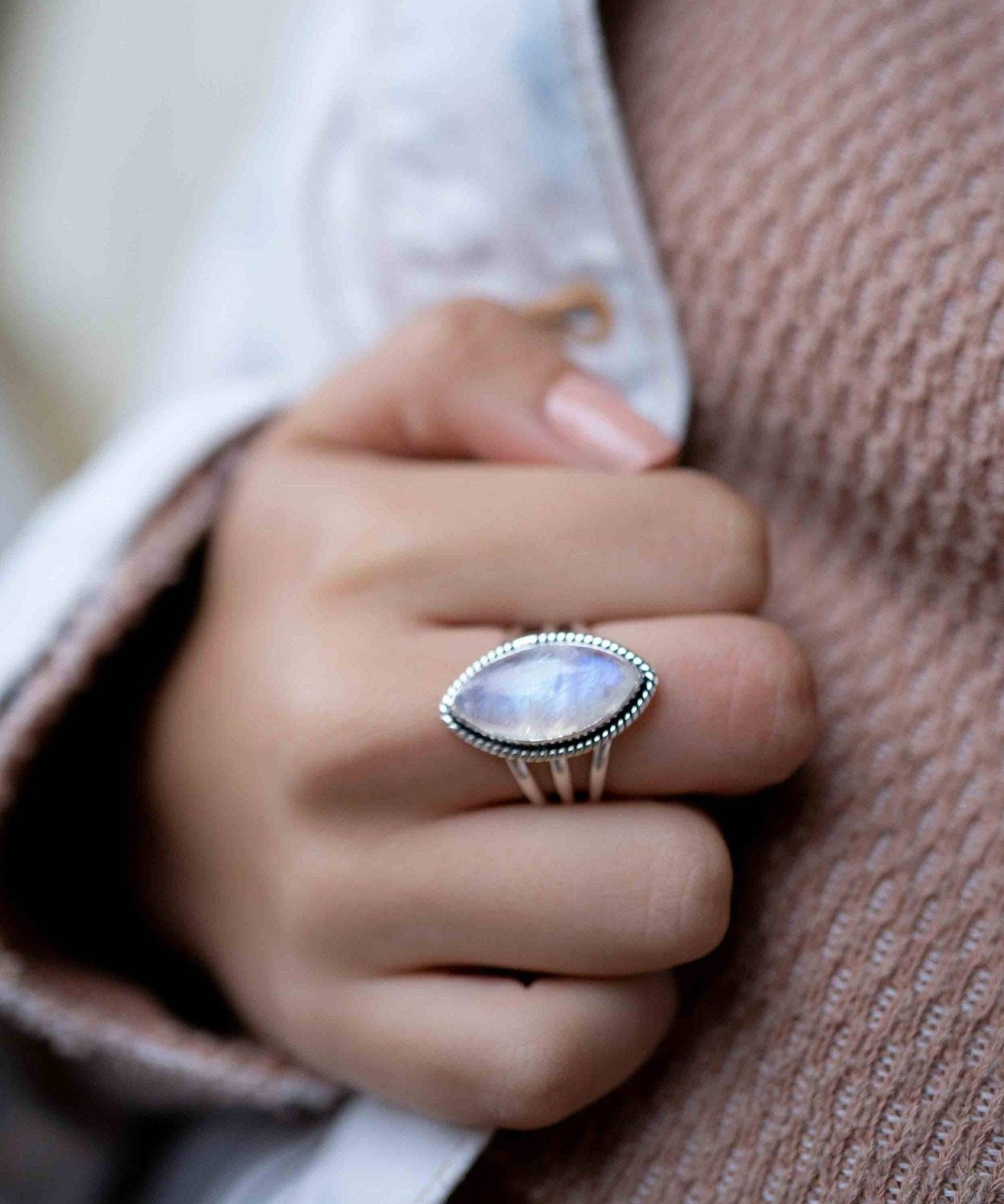 Moonstone Ring ~ Sterling Silver 925 ~ Handmade ~ Gemstone ~ Big ~ Stacking ~ Hippie ~ Gypsy ~ Boho ~ Bohemian ~ MR288