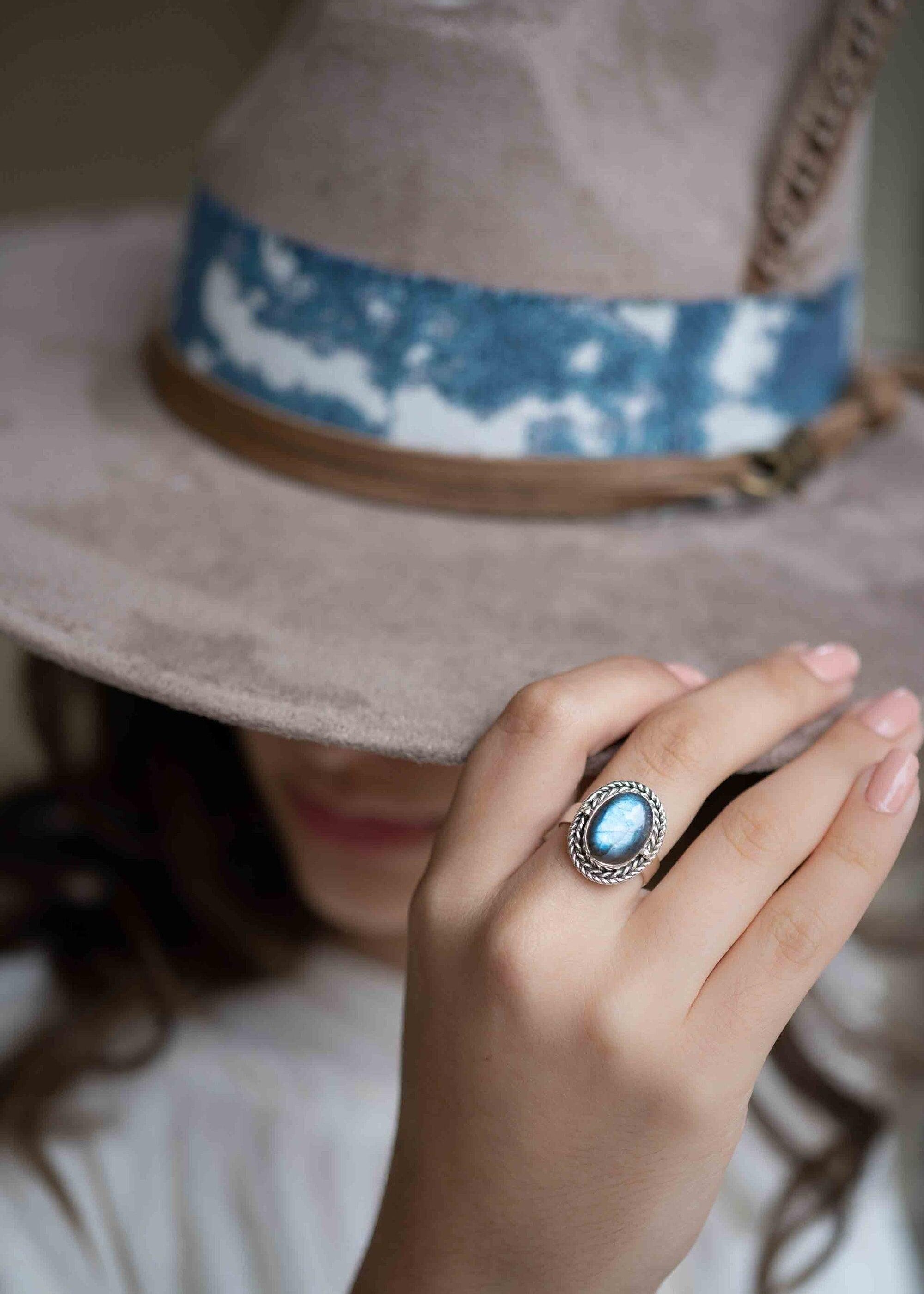 Rainbow Labradorite Ring ~ Gemstone ~ Natural ~Sterling Silver 925 ~ Jewelry ~ Handmade~February Birthstone ~Statement ~Gift ~ MR286