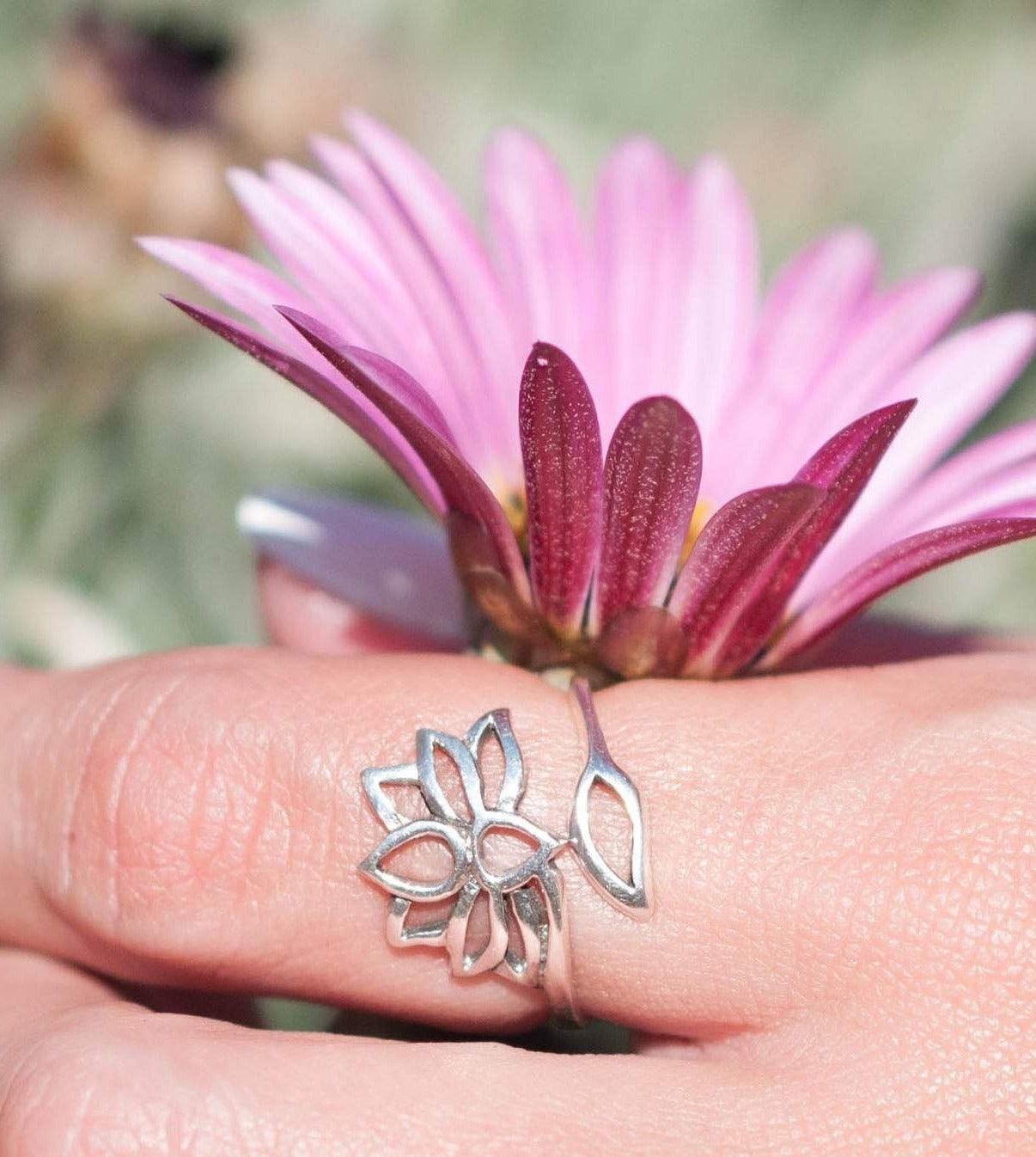 Empty Lotus Flower Ring ~ Sterling Silver 925 ~MR112 - Maresia Jewelry