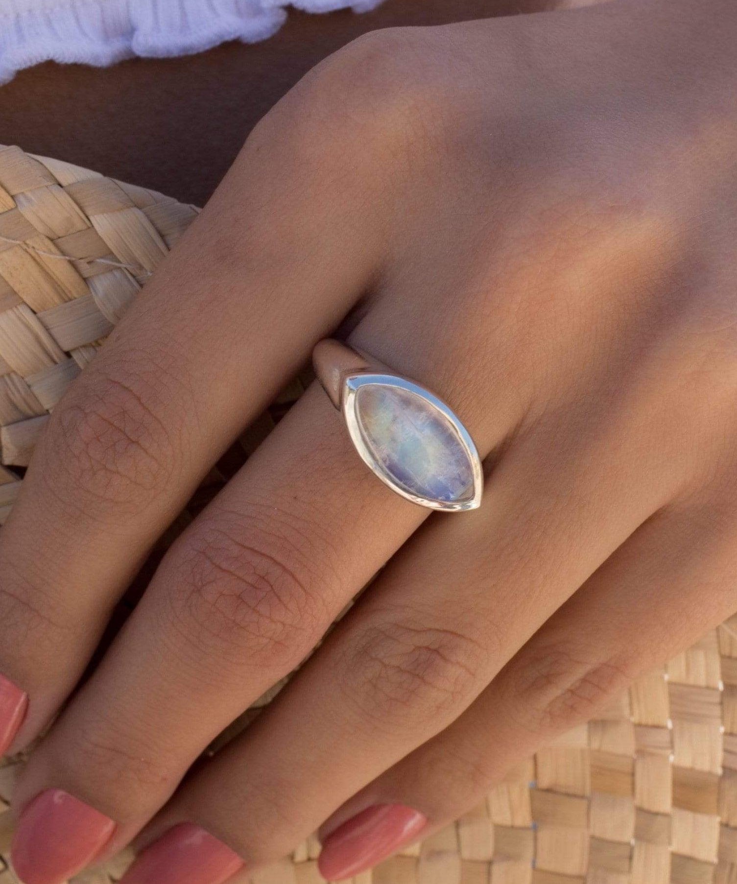 Moonstone Ring ~ Sterling Silver 925 ~ Handmade ~ Gemstone ~ Statement ~ Everyday ~ Hippie ~Bohemian~June Birthstone~ MR266