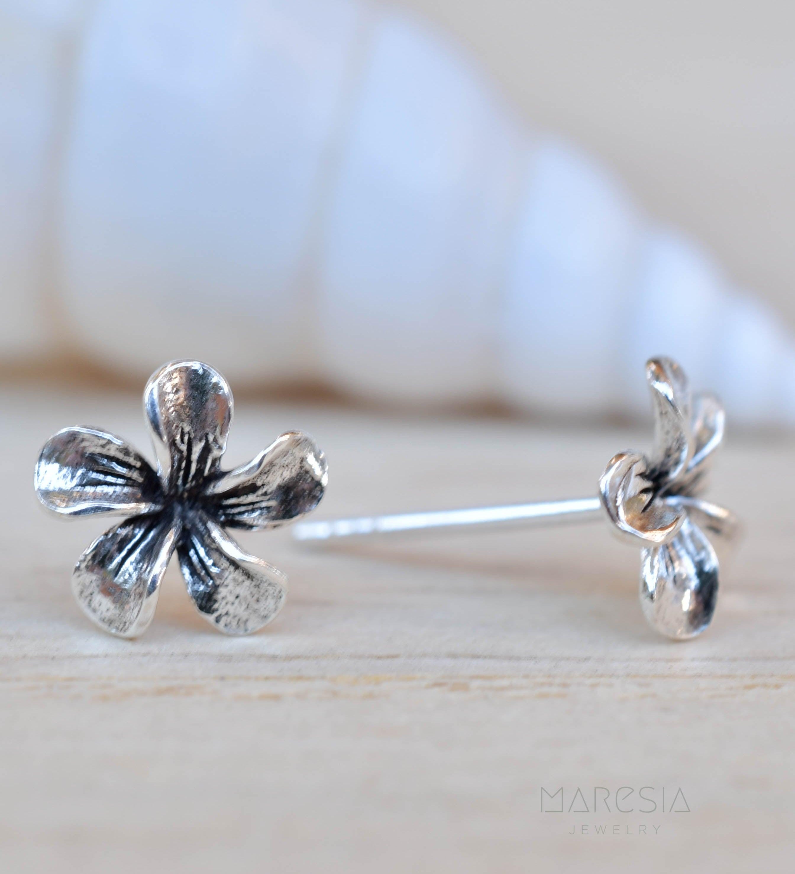 Flower Stud Earrings ~ Sterling Silver 925 ~ SME080 - Maresia Jewelry