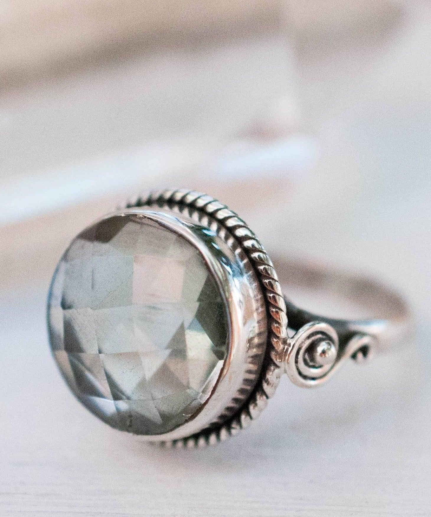 Green Amethyst Ring ~ Sterling Silver 925 ~MR124 - Maresia Jewelry