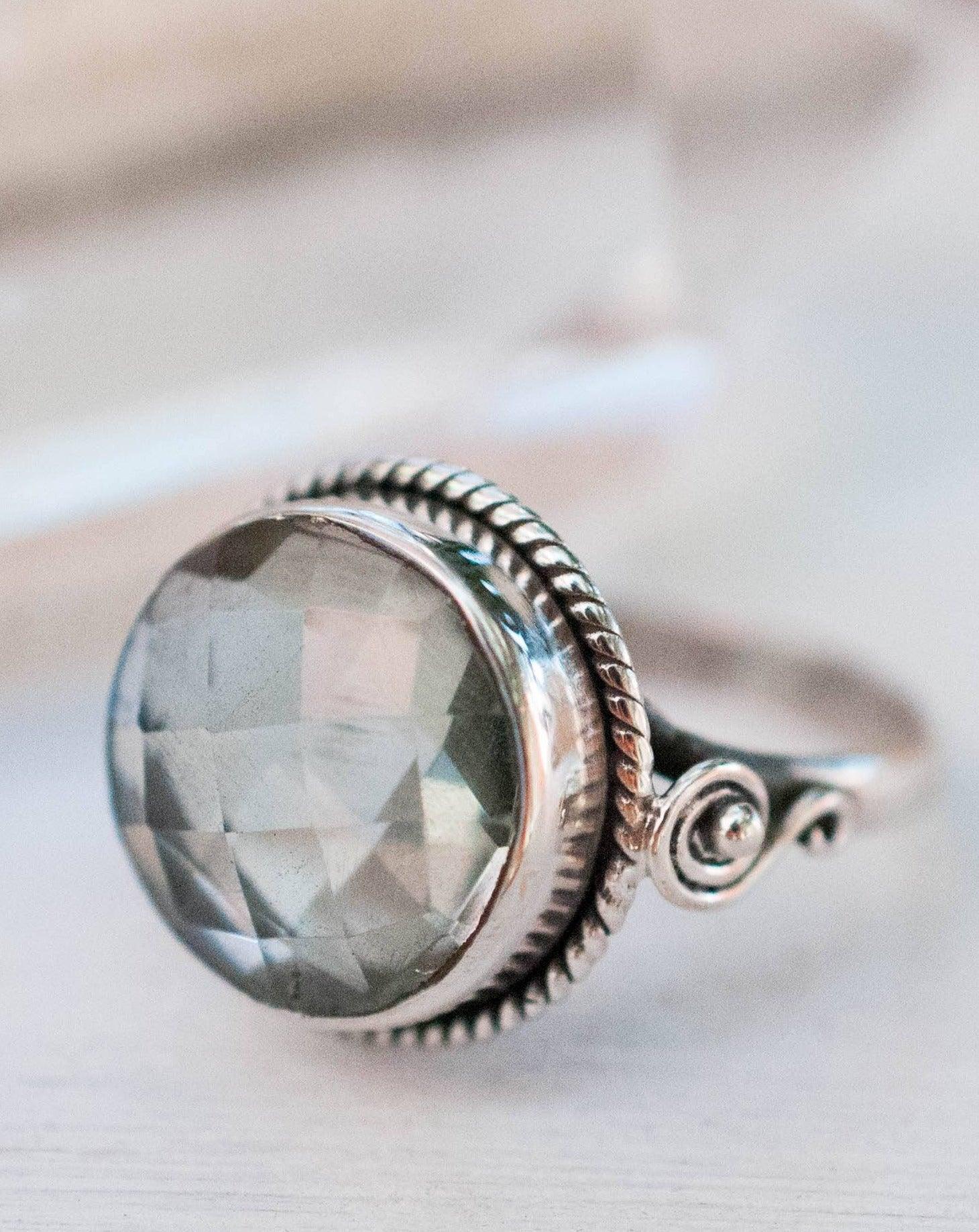 Green Amethyst Ring ~ Sterling Silver 925 ~MR124 - Maresia Jewelry