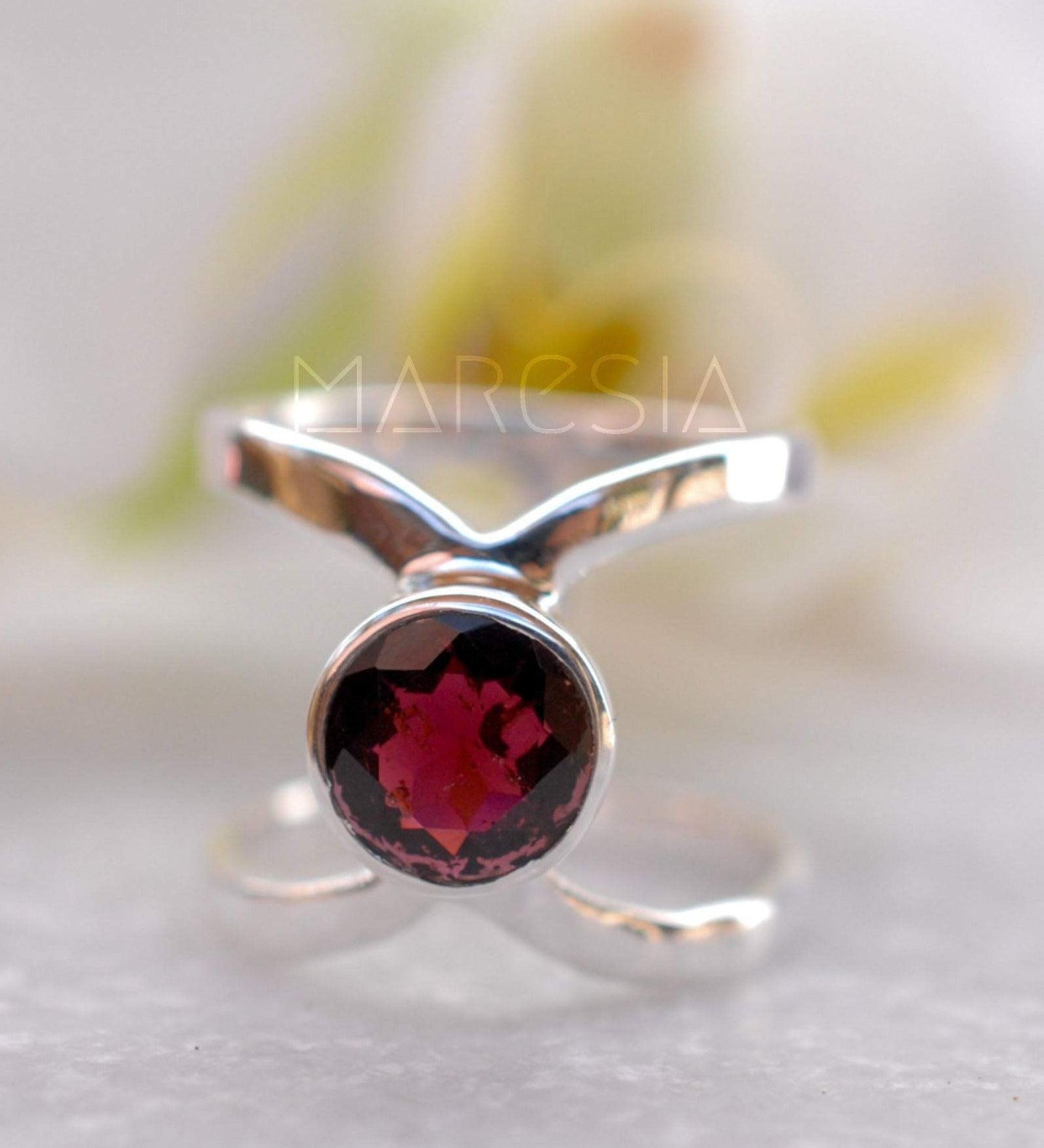 Garnet Double Band Ring ~ Sterling Silver 925 ~ MR006 - Maresia Jewelry