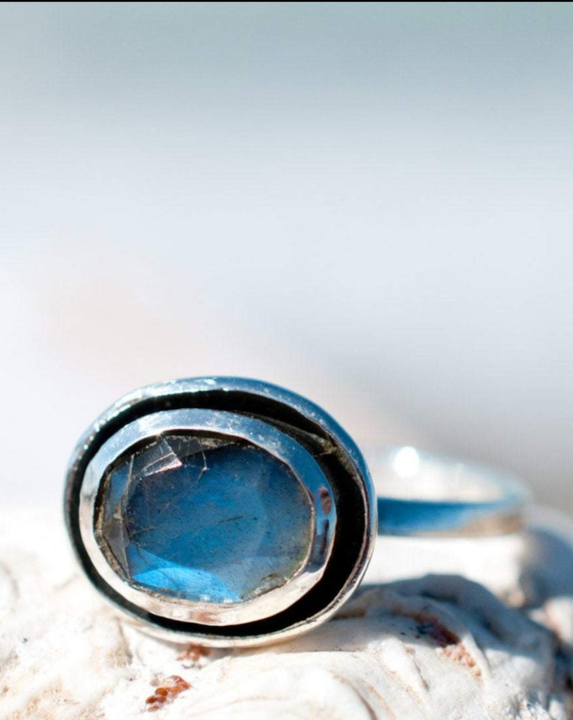 Rainbow Labradorite Ring ~ Sterling Silver 925 ~ MR090 - Maresia Jewelry