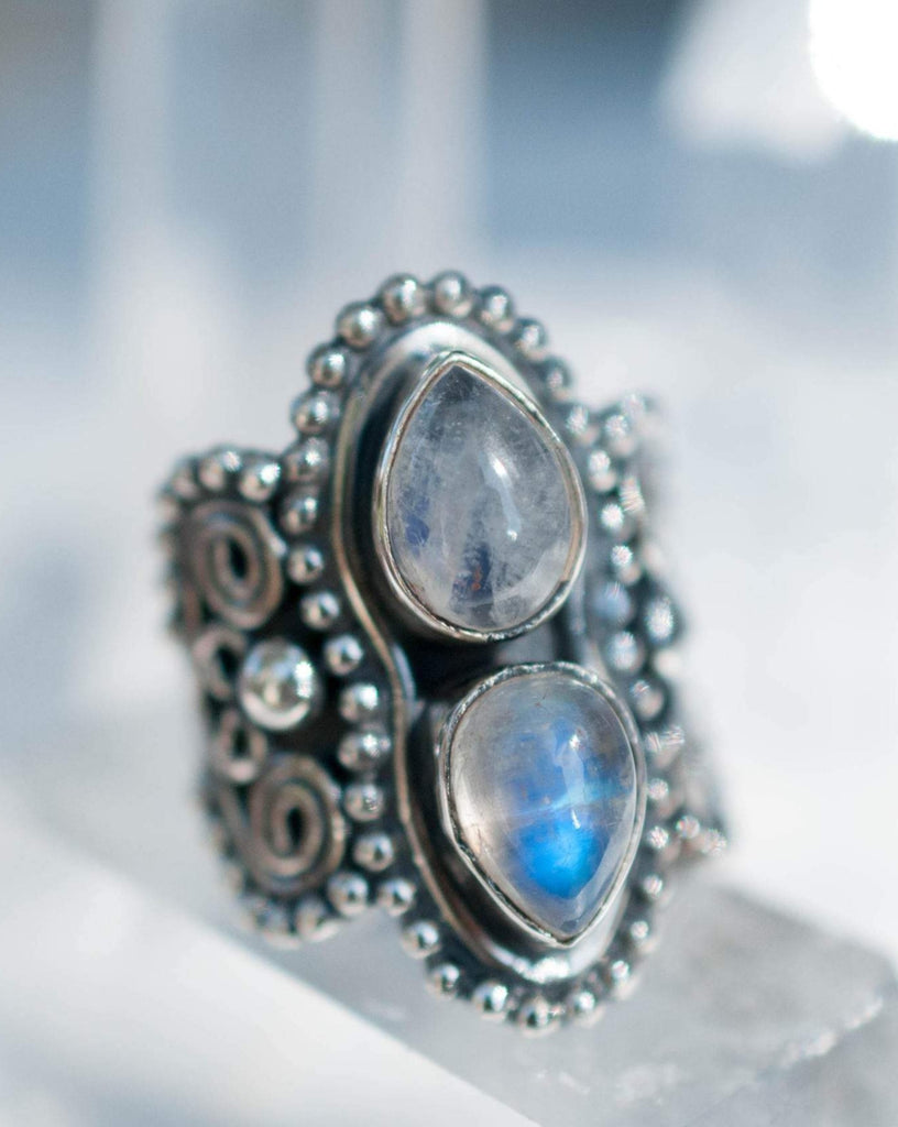 Rainbow Moonstone Ring ~ Sterling Silver 925 ~MR056 - Maresia Jewelry