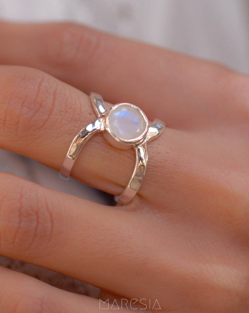 Moonstone ~ Sterling Silver 925 ~ MR002 - Maresia Jewelry