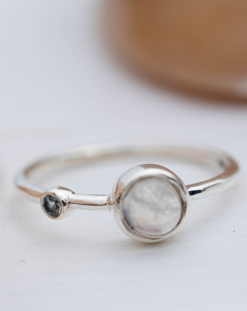 Dainty Moonstone & Labradorite Ring~ Sterling Silver 925 ~ Handmade ~ Gemstone  ~ Minimalist ~ Hippie ~Bohemian~June Birthstone~MR267