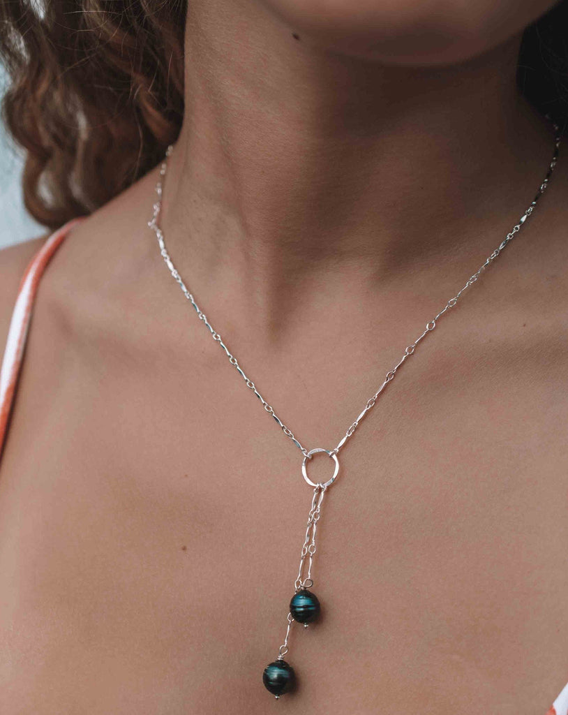 Tahitian Pearls Y necklace ~ Gold Filled or Sterling Silver ~ Dainty Gold Necklace ~ Hammered Circle ~Minimalist ~Delicate ~Layered MN062