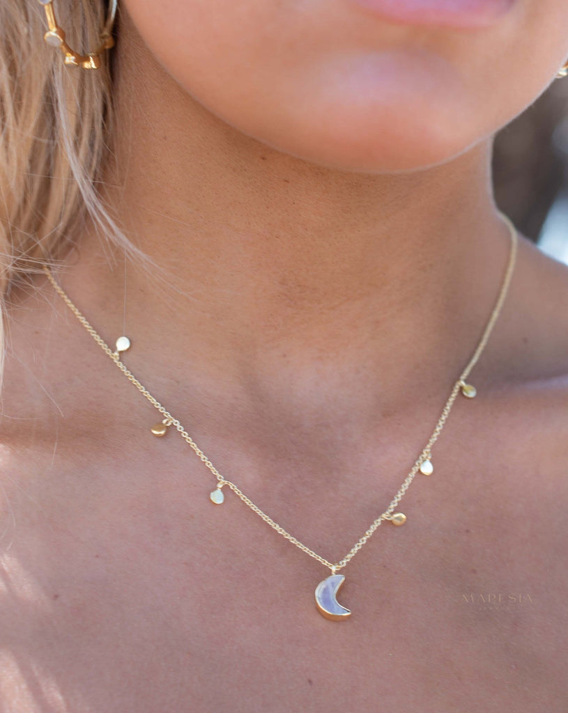 Labradorite, Moonstone or Rose Quartz Necklace ~ Gold Plated 18k ~ Jewelry ~ Minimalist~ Handmade~ Thin Chain~ Delicate ~Layered ~ MN129