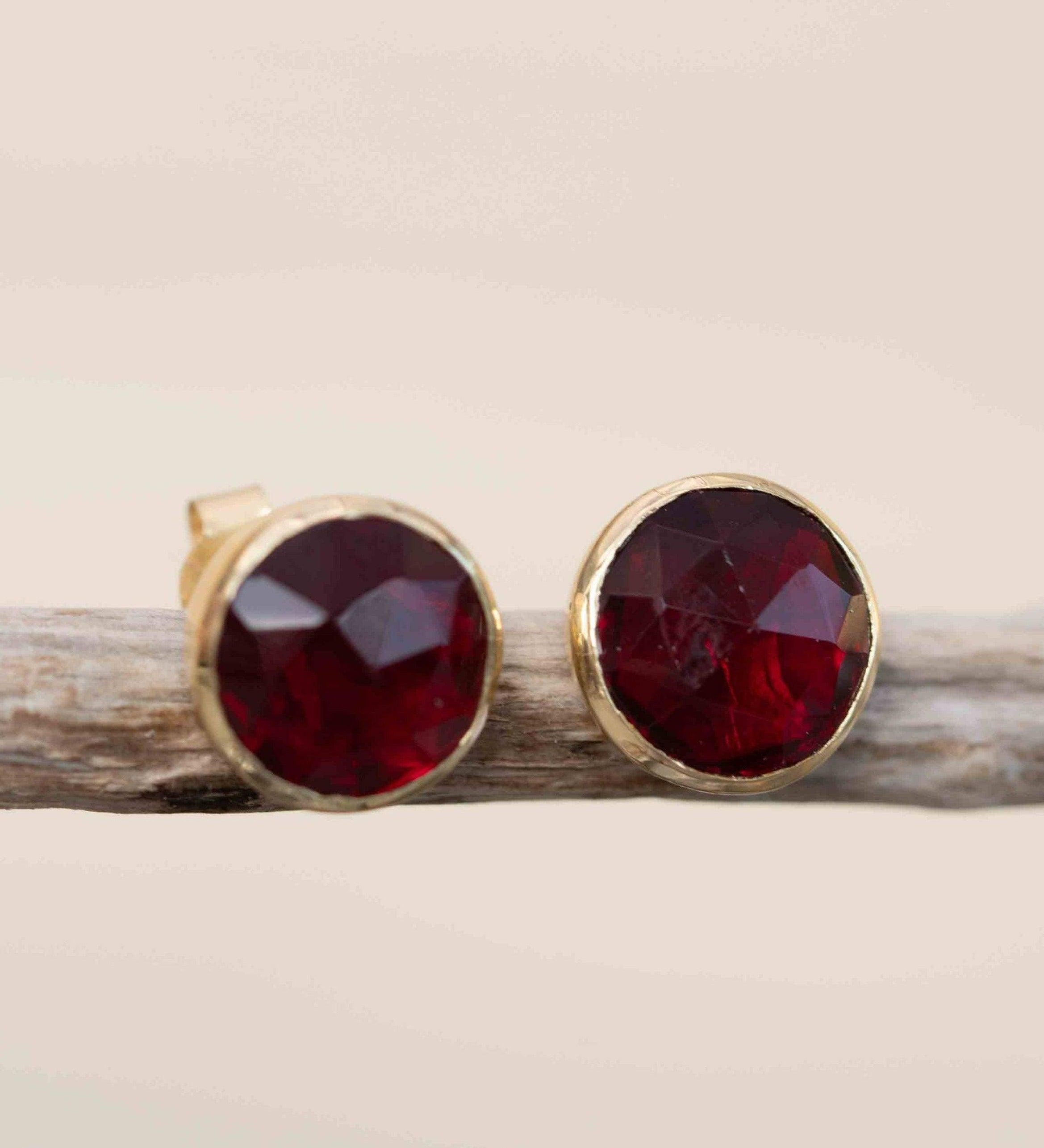 Garnet hydro Earrings ~ Stud ~ Jewelry ~ 18k Gold Plated ~ Natural ~ Minimalist Everyday ~ Gift for Her ~ Boho ~ Hippie ~ ME0