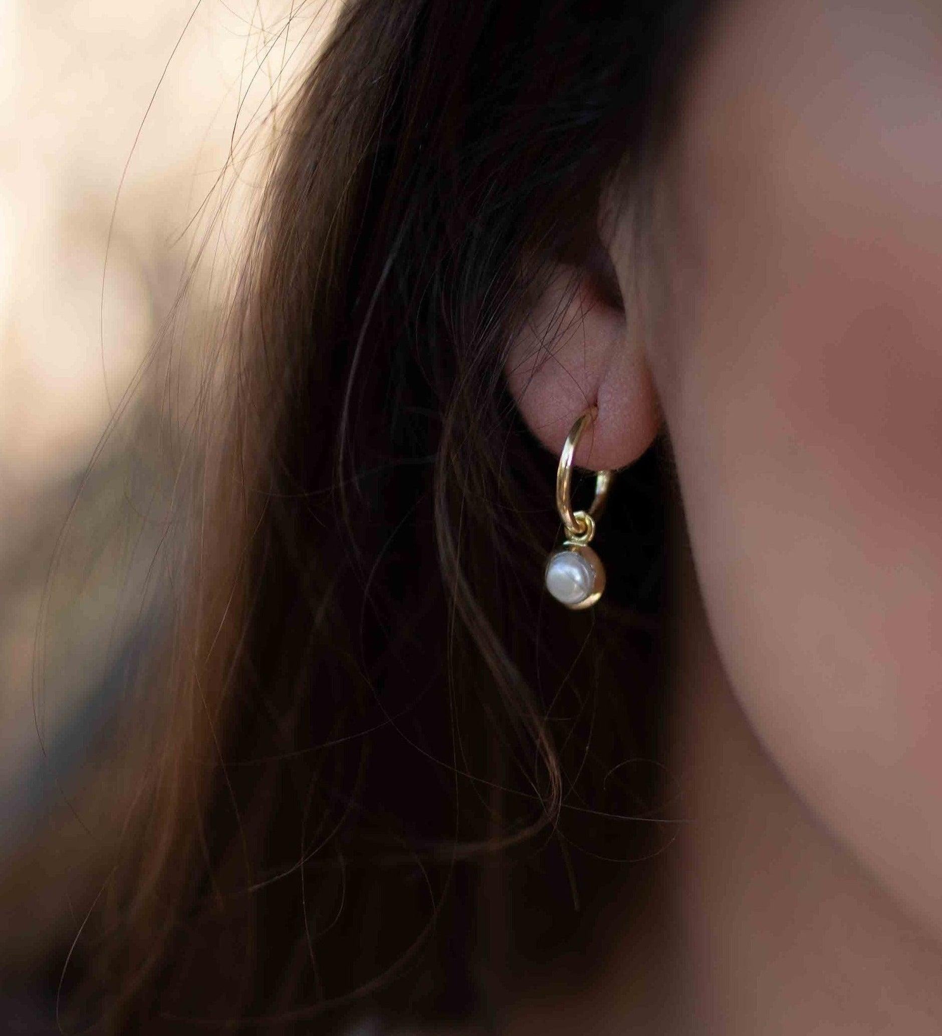 Pearl Earrings ~ Stud ~ Jewelry ~ 18k Gold Plated ~ Natural ~ Minimalist Everyday ~ Gift for Her ~ Boho ~ Hippie ~ ME204