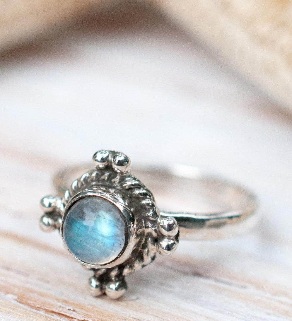 Moonstone Ring~ Sterling Silver 925  ~ MR011 - Maresia Jewelry