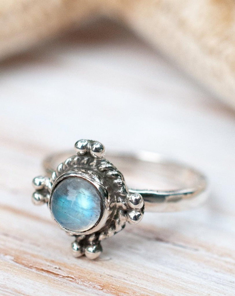 Moonstone Ring~ Sterling Silver 925  ~ MR011 - Maresia Jewelry