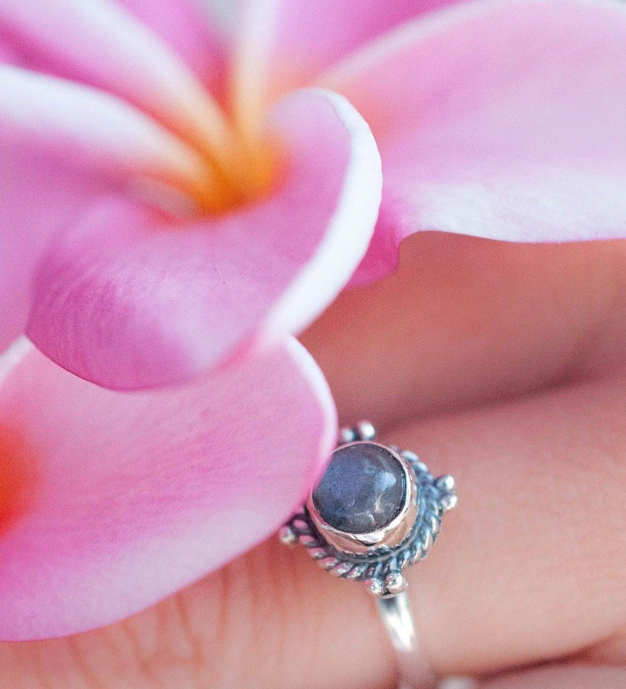 Moonstone Ring~ Sterling Silver 925  ~ MR011 - Maresia Jewelry