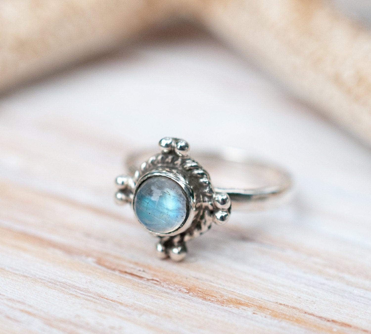 Moonstone Ring~ Sterling Silver 925  ~ MR011 - Maresia Jewelry