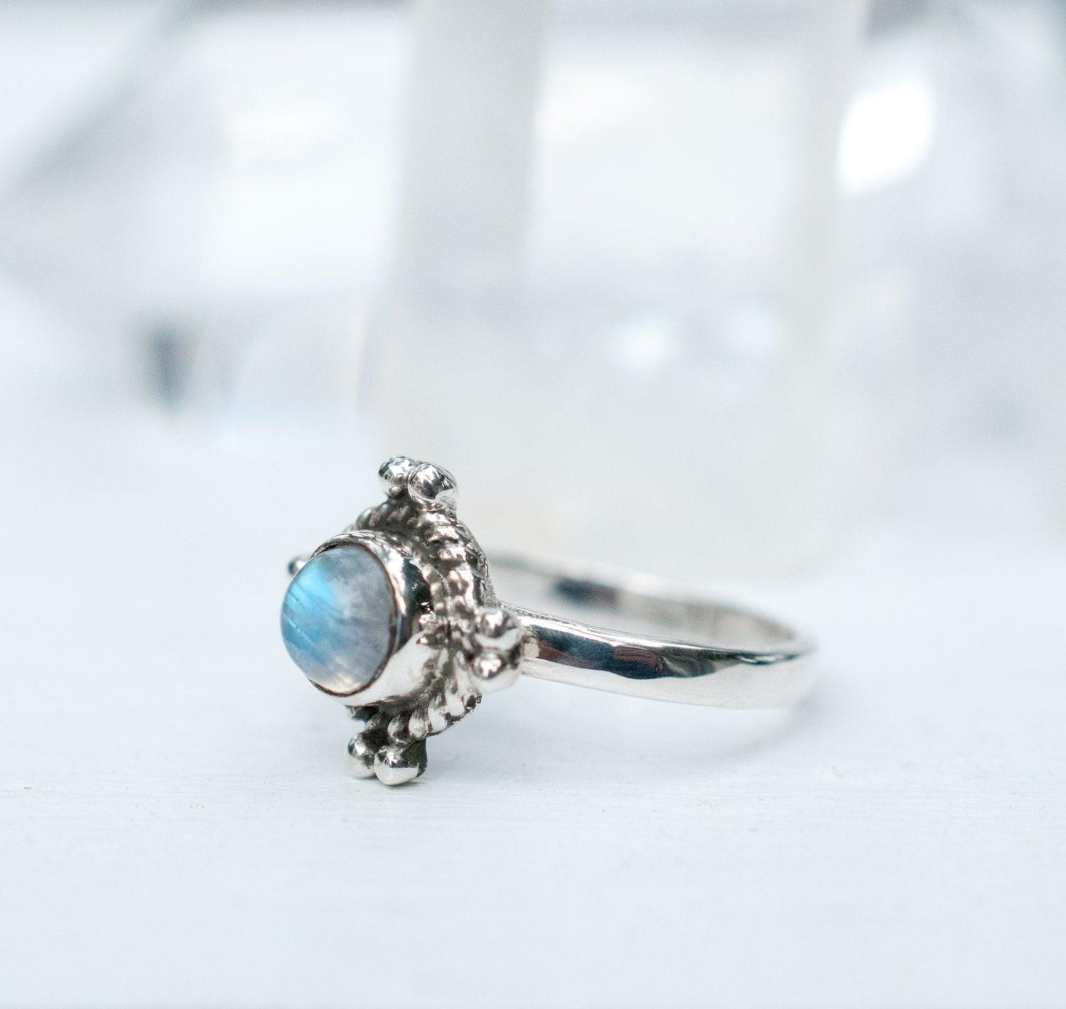 Moonstone Ring~ Sterling Silver 925  ~ MR011 - Maresia Jewelry