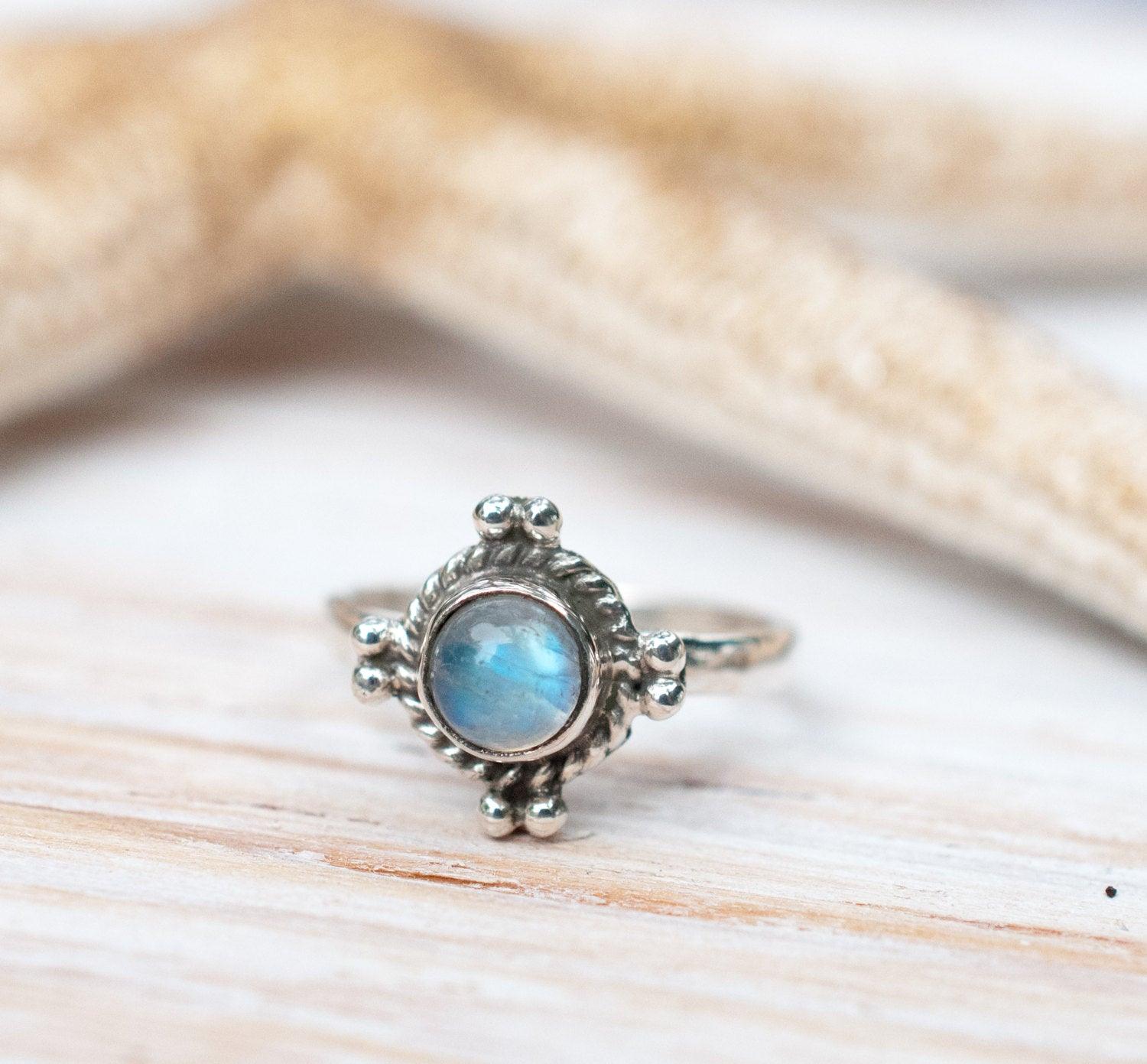 Moonstone Ring~ Sterling Silver 925  ~ MR011 - Maresia Jewelry