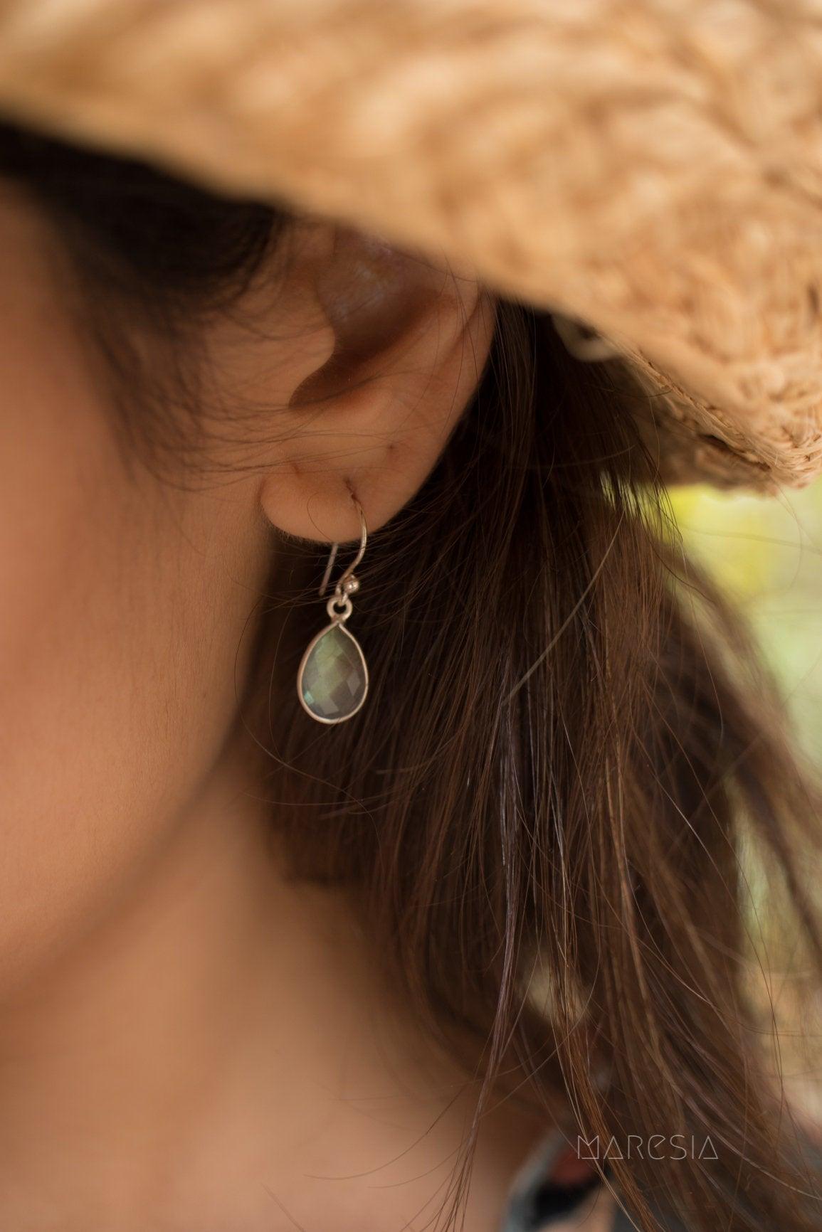 Labradorite Earrings ~ Sterling Silver 925 ~ ME077 - Maresia Jewelry