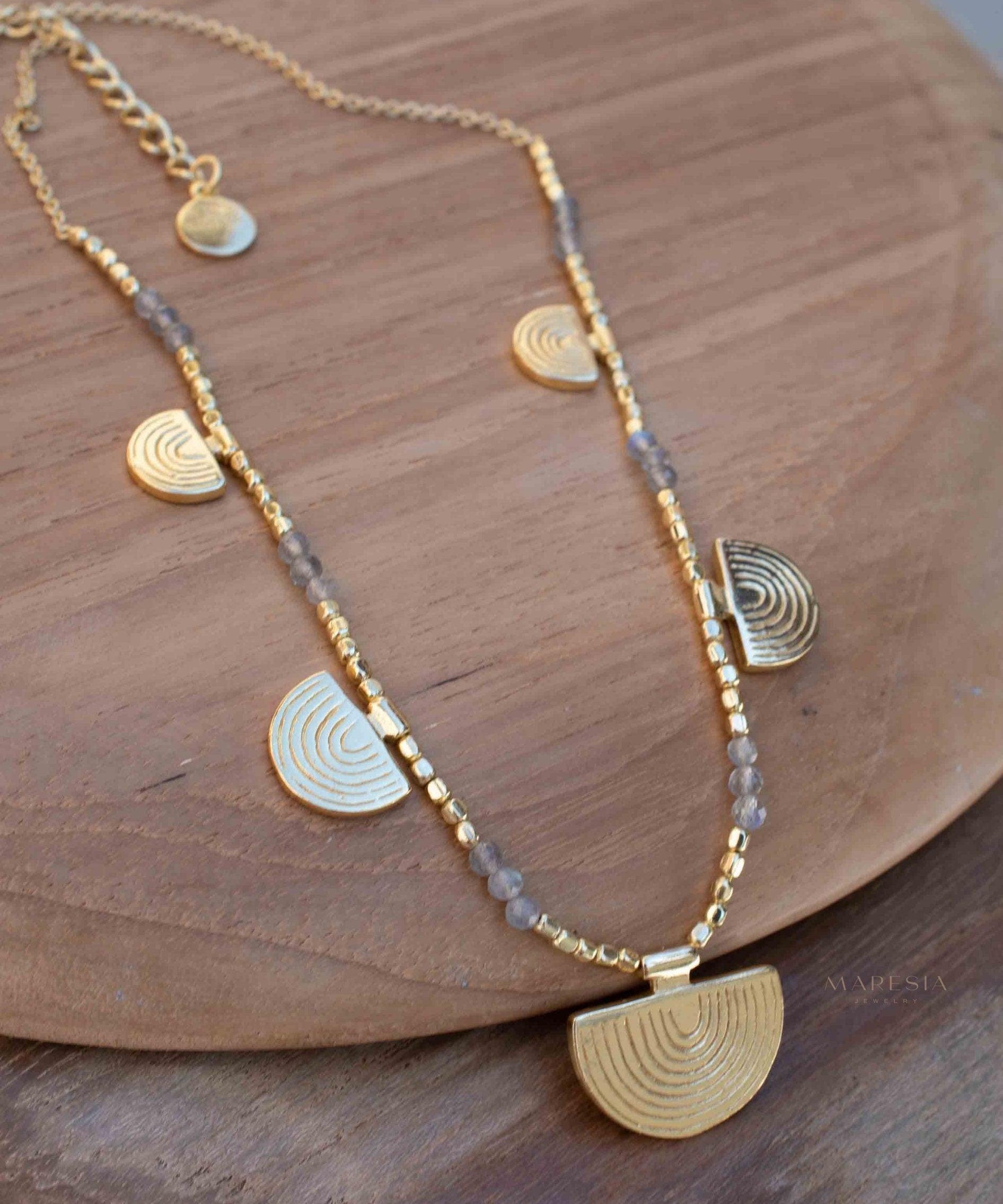 Labradorite Necklace ~ Gold Plated 18k ~Choker ~ Jewelry ~ Gift For Her ~ Minimalist~ Handmade~ Thin Chain~ Delicate ~Layered ~ MN139