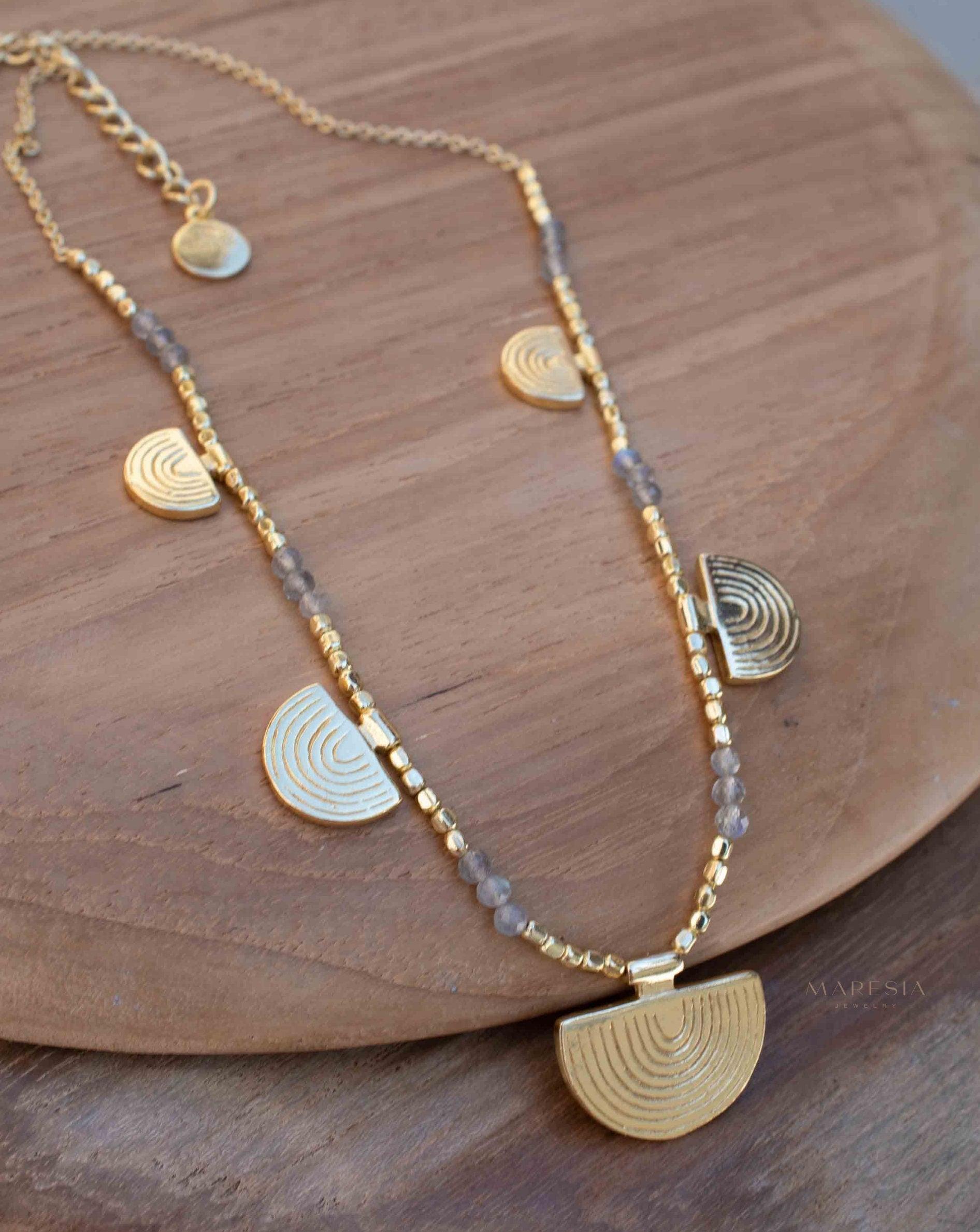 Labradorite Necklace ~ Gold Plated 18k ~Choker ~ Jewelry ~ Gift For Her ~ Minimalist~ Handmade~ Thin Chain~ Delicate ~Layered ~ MN139