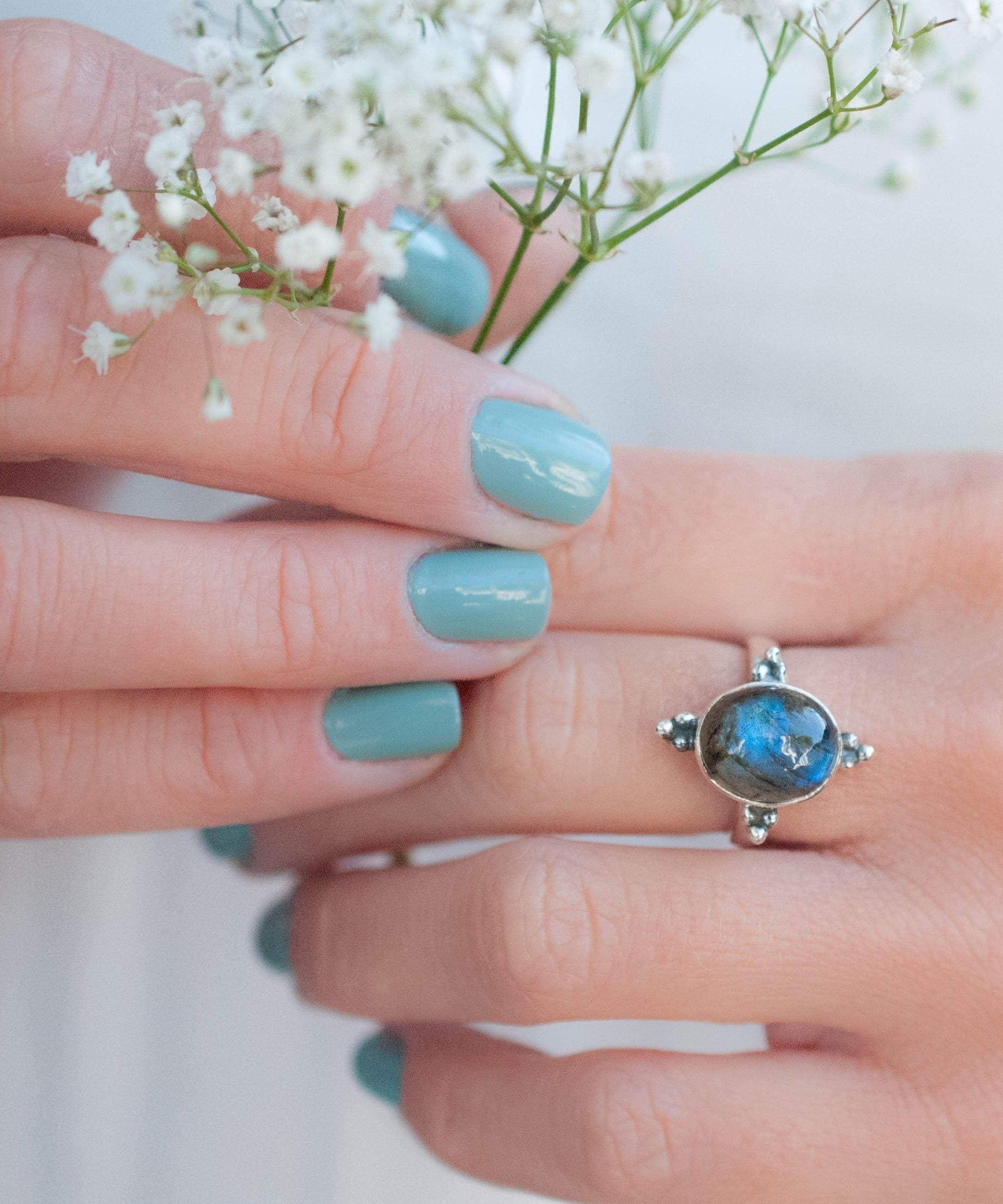 Labradorite Ring ~ Sterling Silver 925 ~ MR017 - Maresia Jewelry