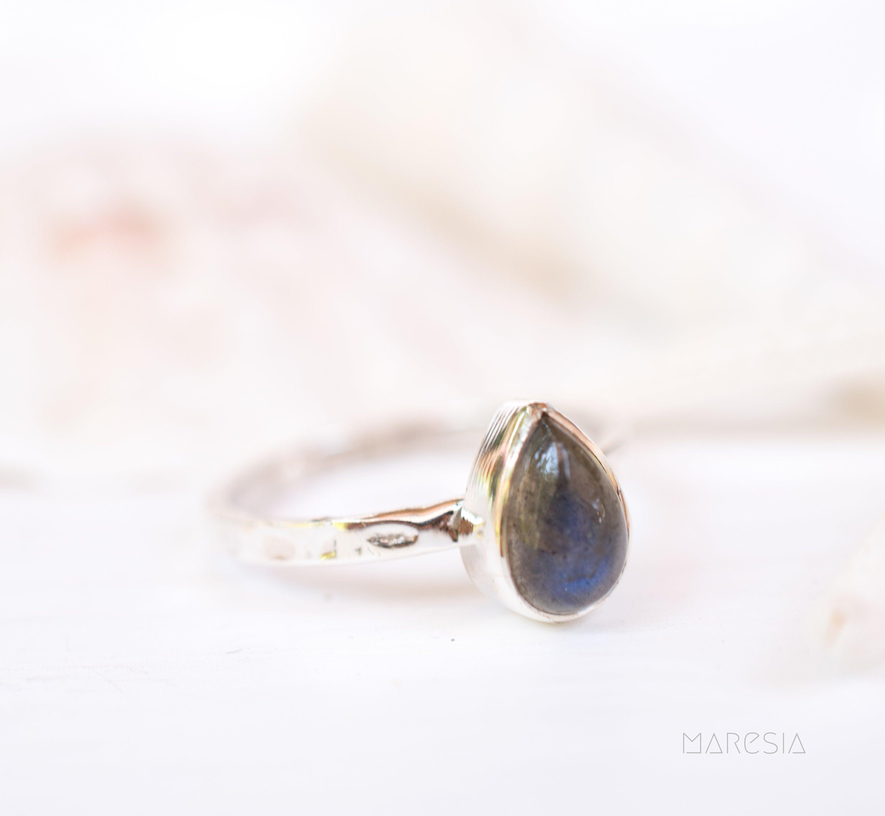 Labradorite Ring ~ Sterling Silver 925 ~ MR205 - Maresia Jewelry