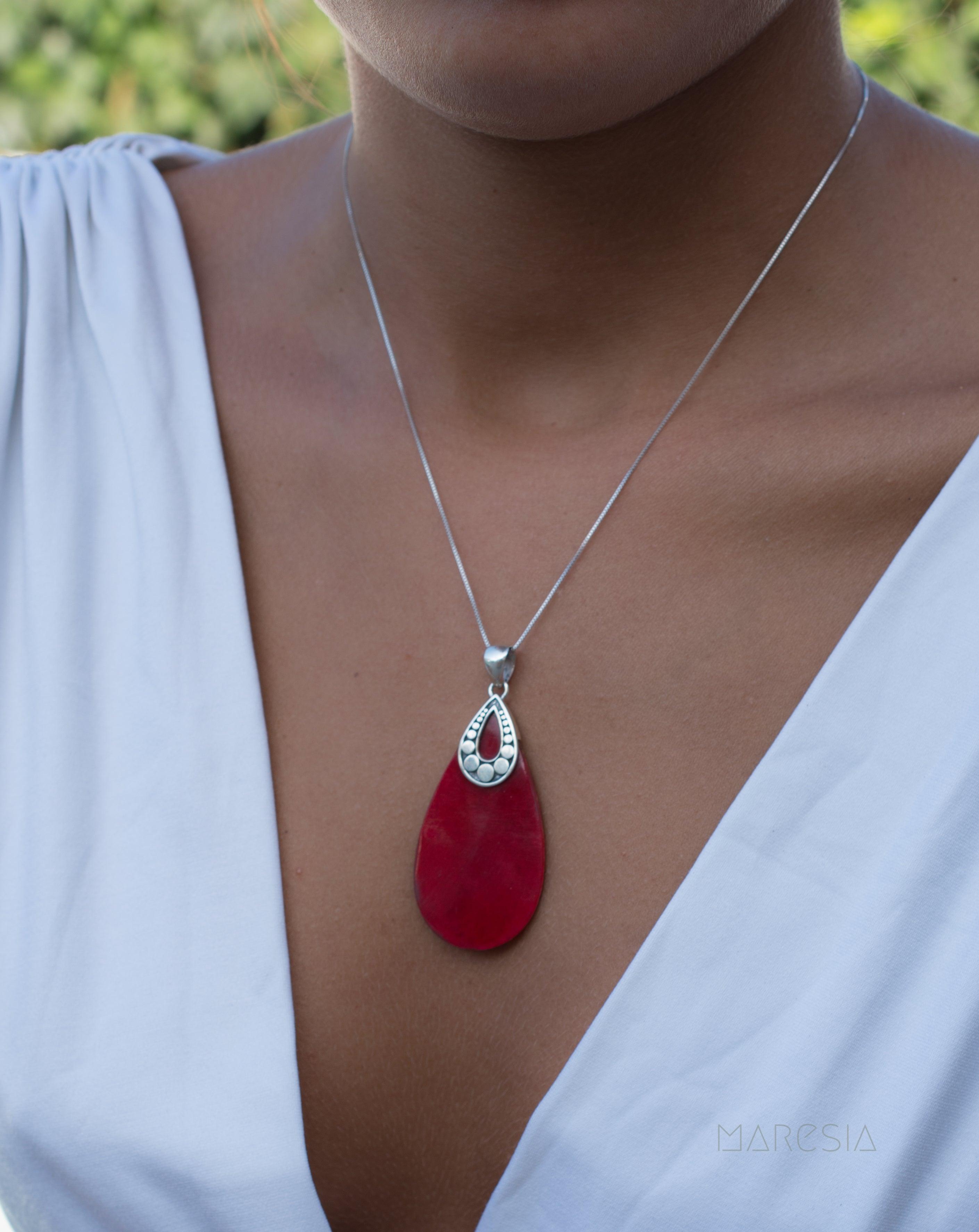 Lara Pendant ~ Mother of Pearl or Coral ~ Sterling Silver 925 ~ SMP004 - Maresia Jewelry