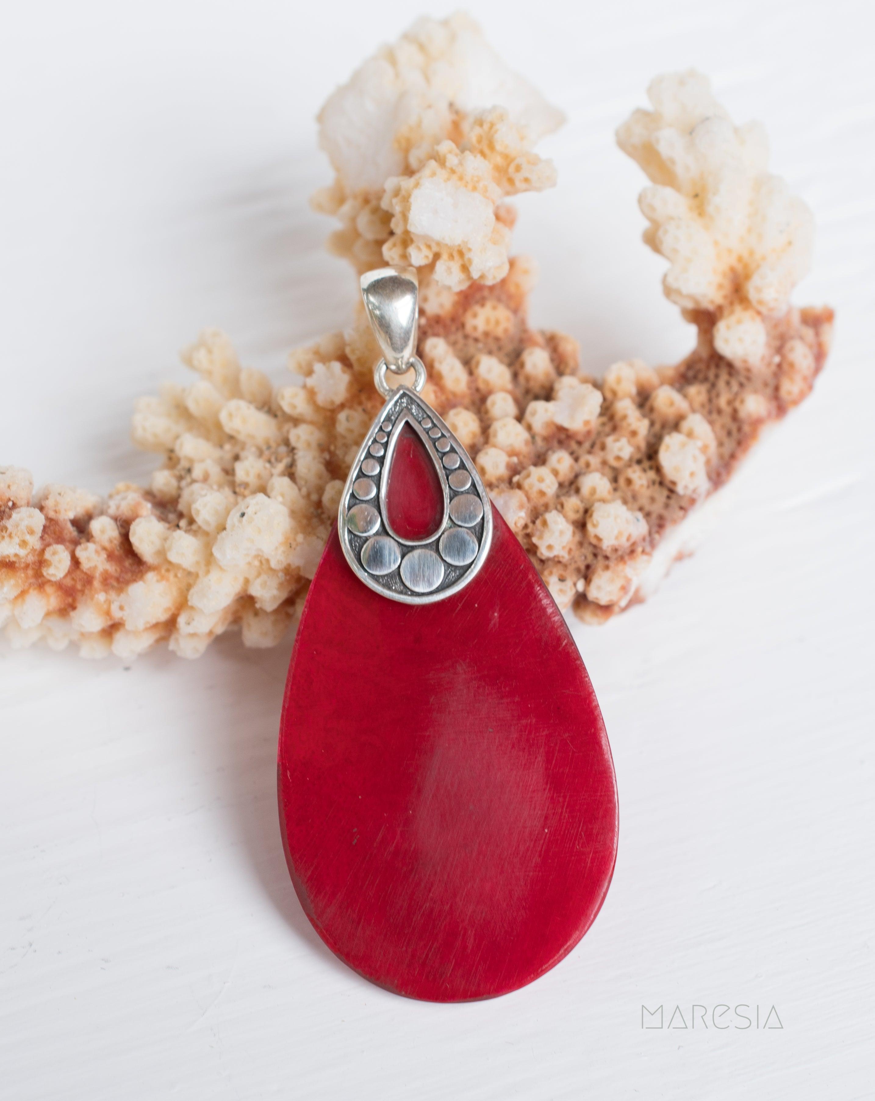 Lara Pendant ~ Mother of Pearl  or Coral ~ Sterling Silver 925 - Maresia Jewelry
