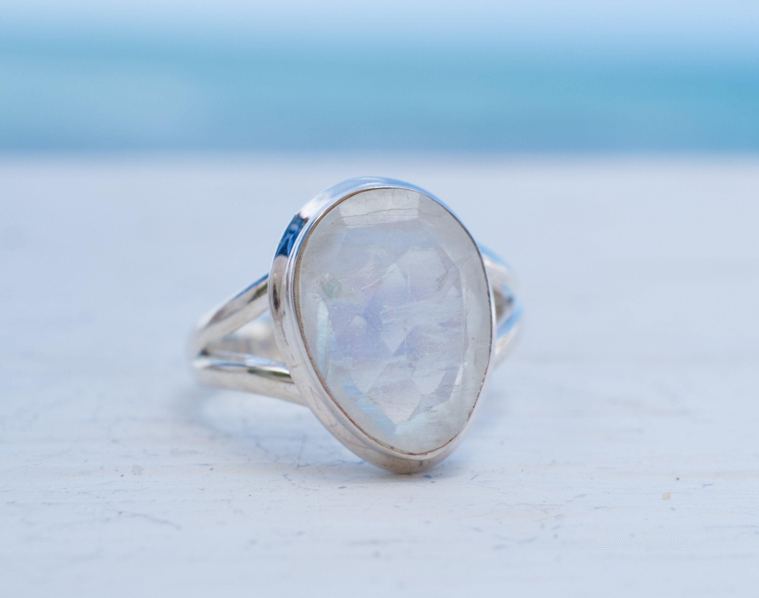 Laura Moonstone Ring ~ Sterling Silver 925 ~MR200 - Maresia Jewelry