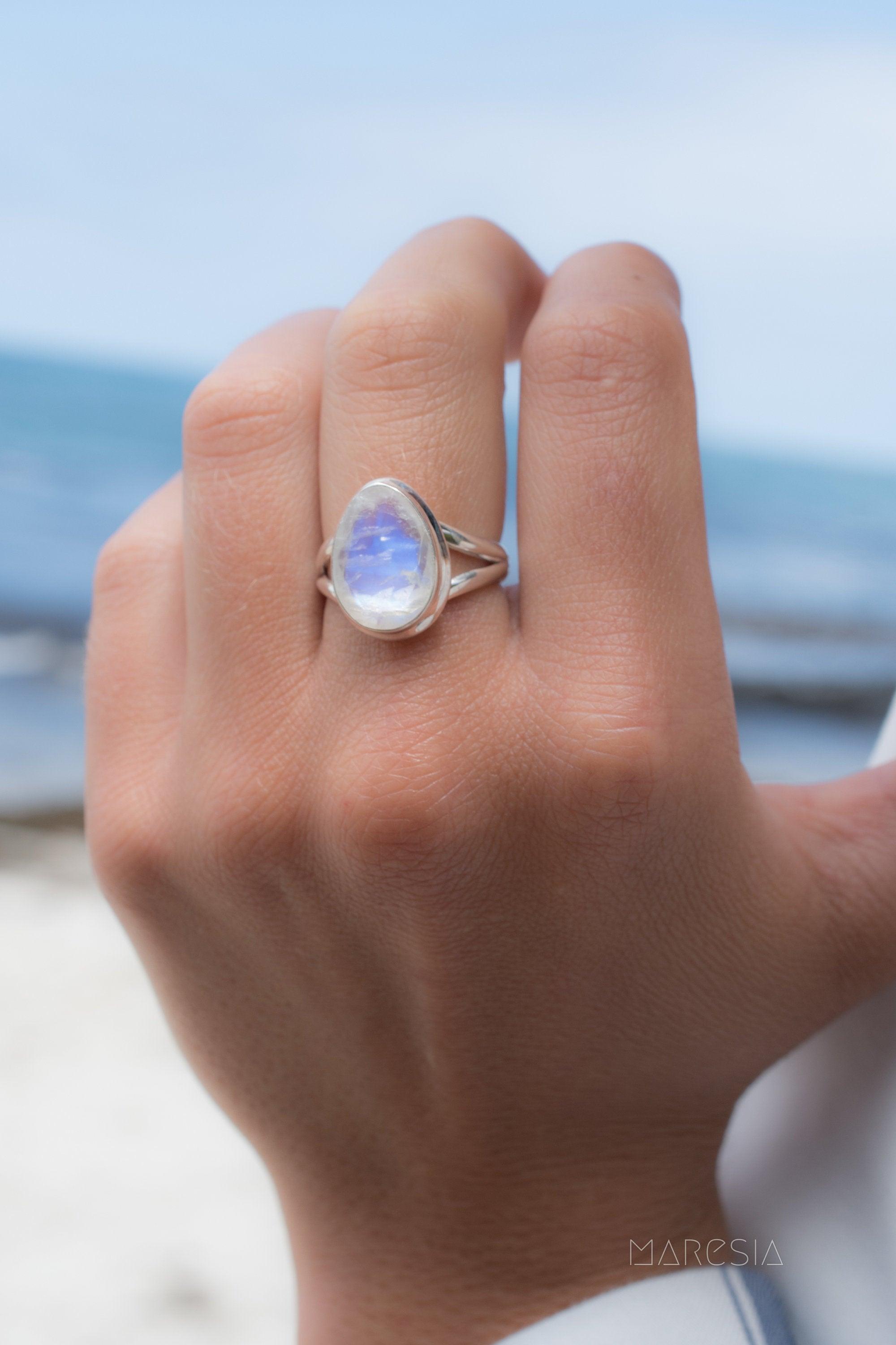 Laura Moonstone Ring ~ Sterling Silver 925 ~MR200 - Maresia Jewelry