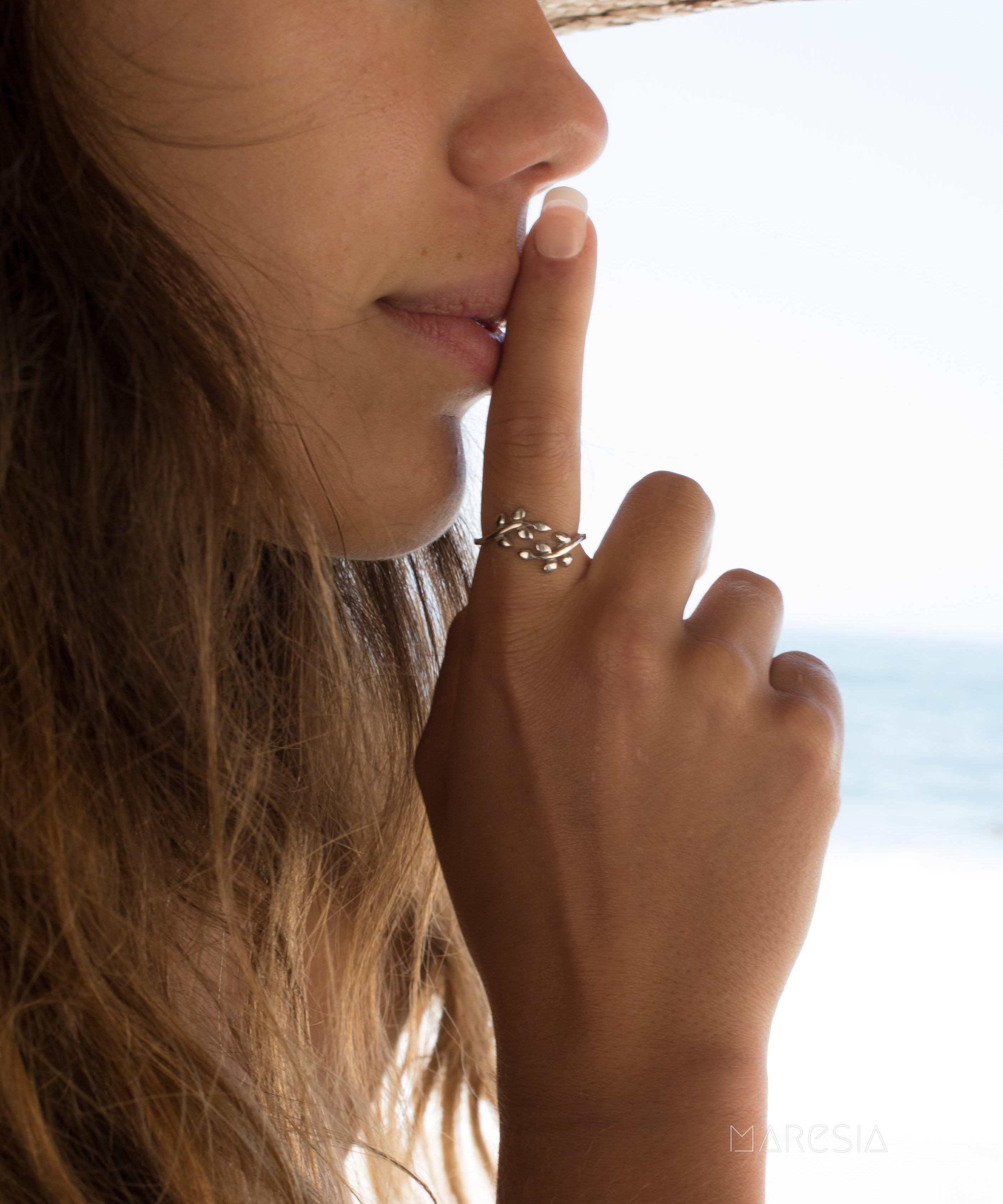 Leaf Ring~ Sterling Silver 925~ SMR029 - Maresia Jewelry