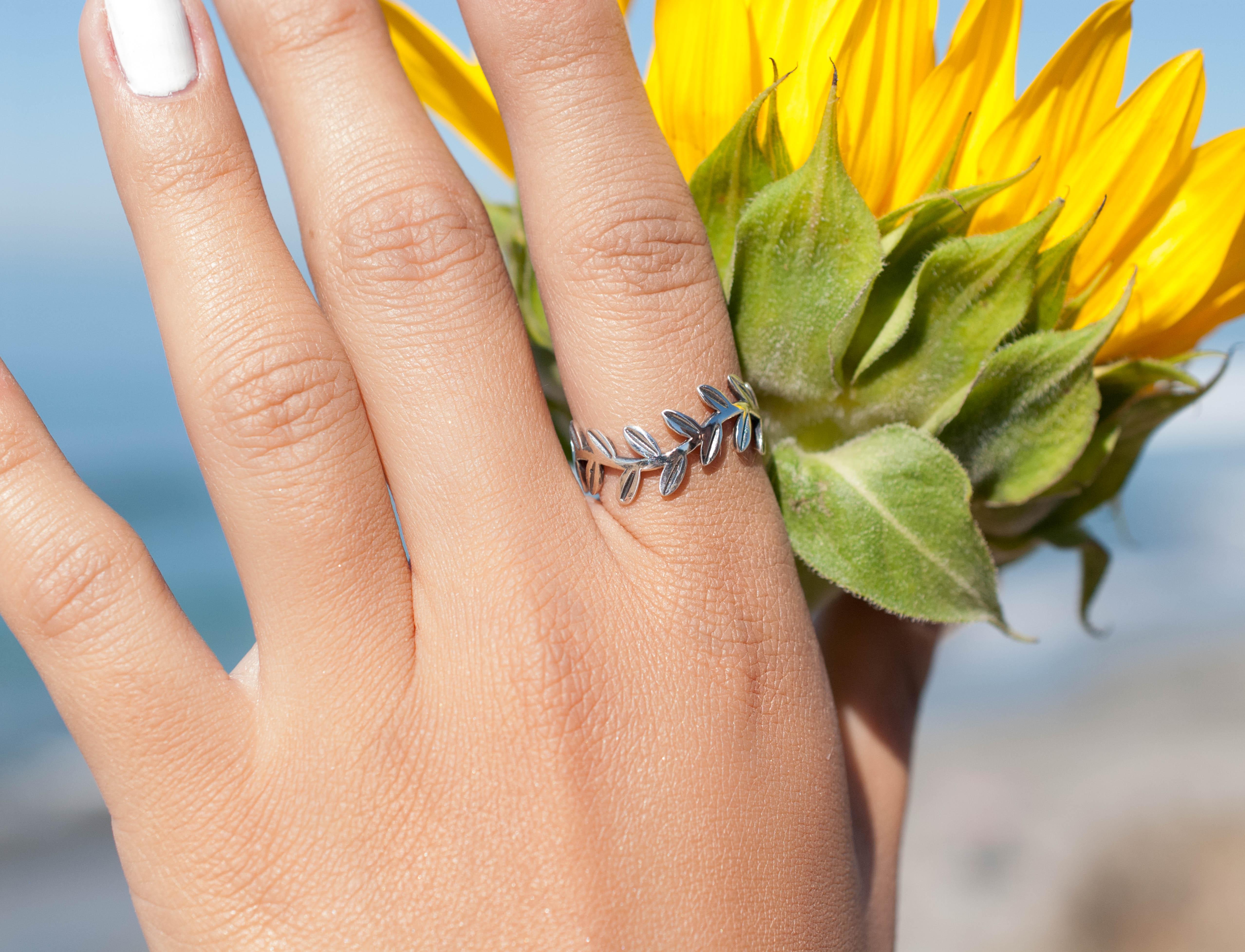 Leaf Ring~ Sterling Silver 925~ SMR031 - Maresia Jewelry