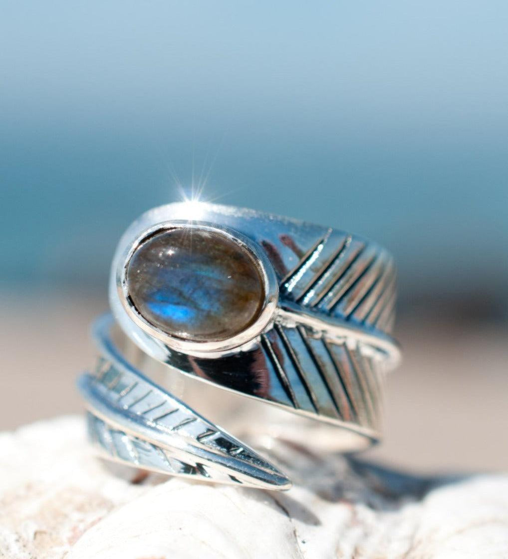 Leblon Leaf Labradorite Ring ~Sterling Silver 925~ SMR129 - Maresia Jewelry