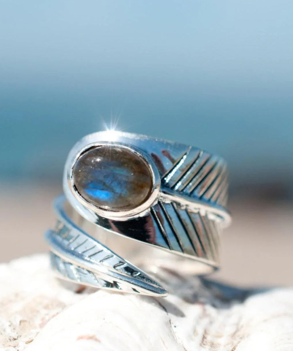 Leblon Leaf Labradorite Ring ~Sterling Silver 925~ SMR129 - Maresia Jewelry