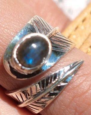 Leblon Leaf Labradorite Ring ~Sterling Silver 925~ SMR129 - Maresia Jewelry