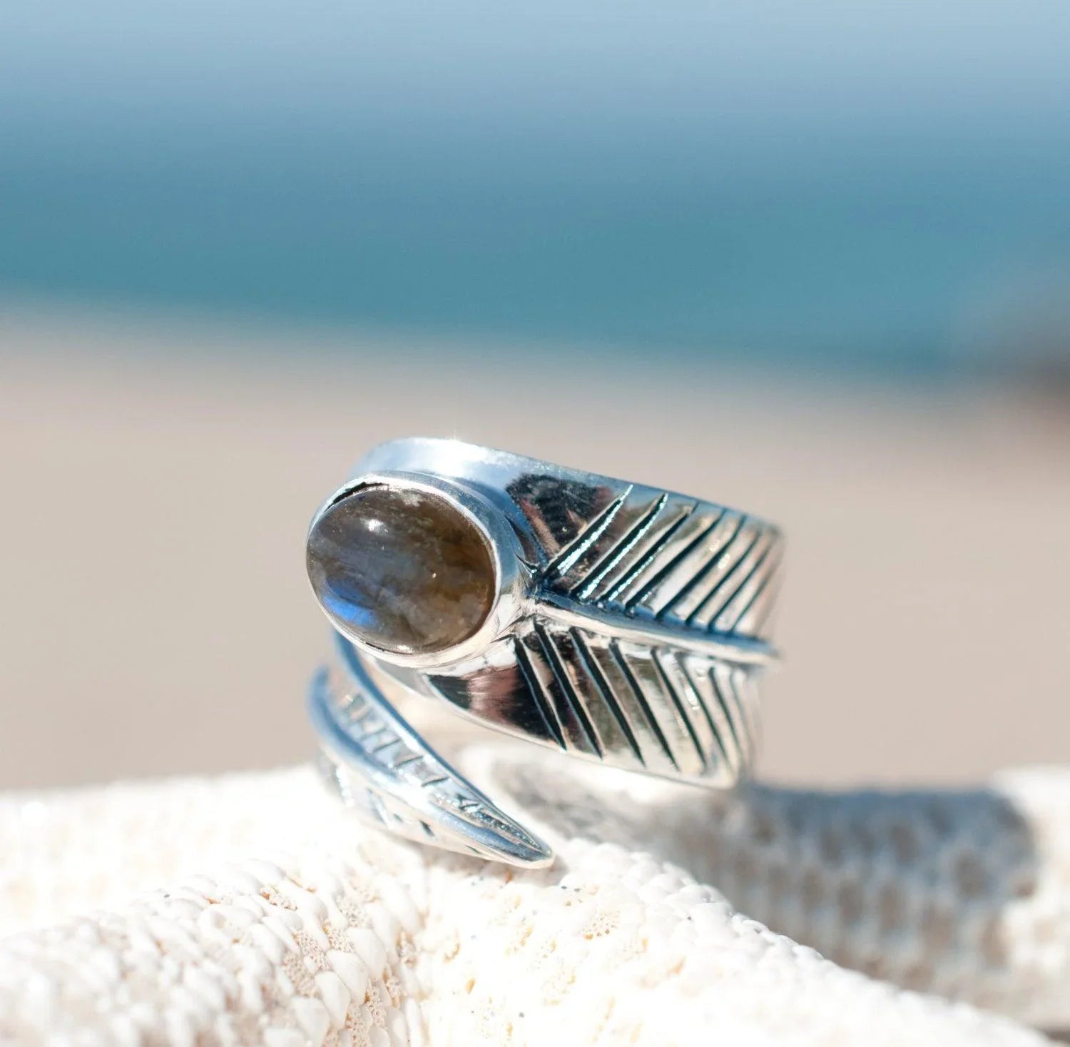 Leblon Leaf Labradorite Ring ~Sterling Silver 925~ SMR129 - Maresia Jewelry