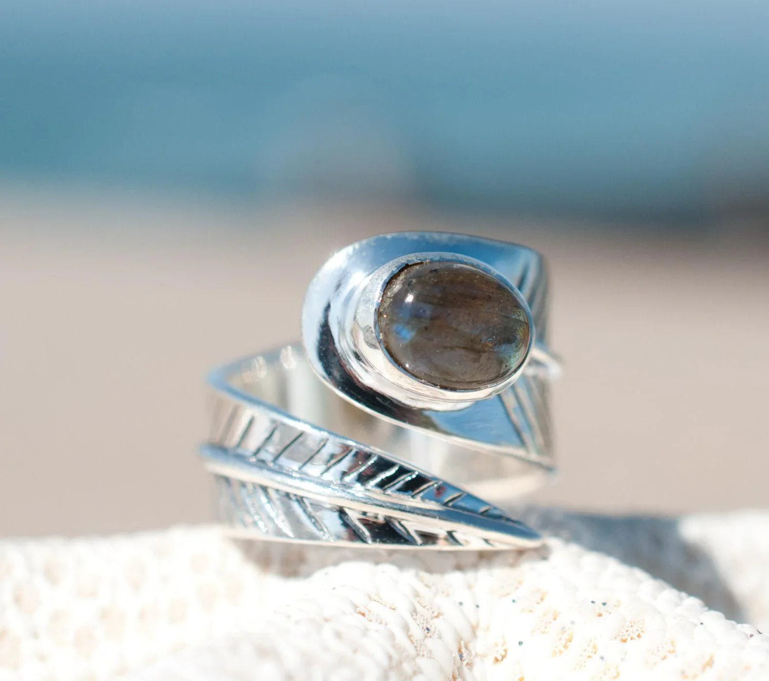 Leblon Leaf Labradorite Ring ~Sterling Silver 925~ SMR129 - Maresia Jewelry