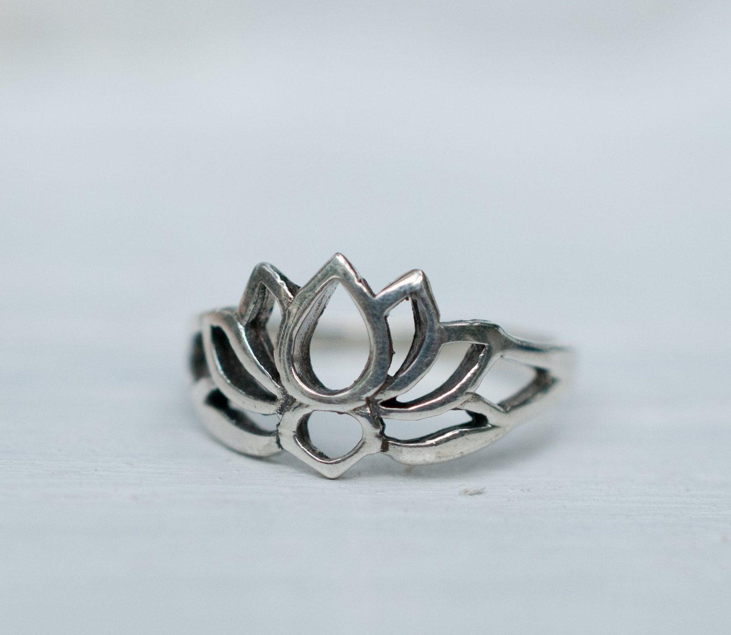 Lotus midi ring  ~ Sterling Silver 925 ~ MR171 - Maresia Jewelry