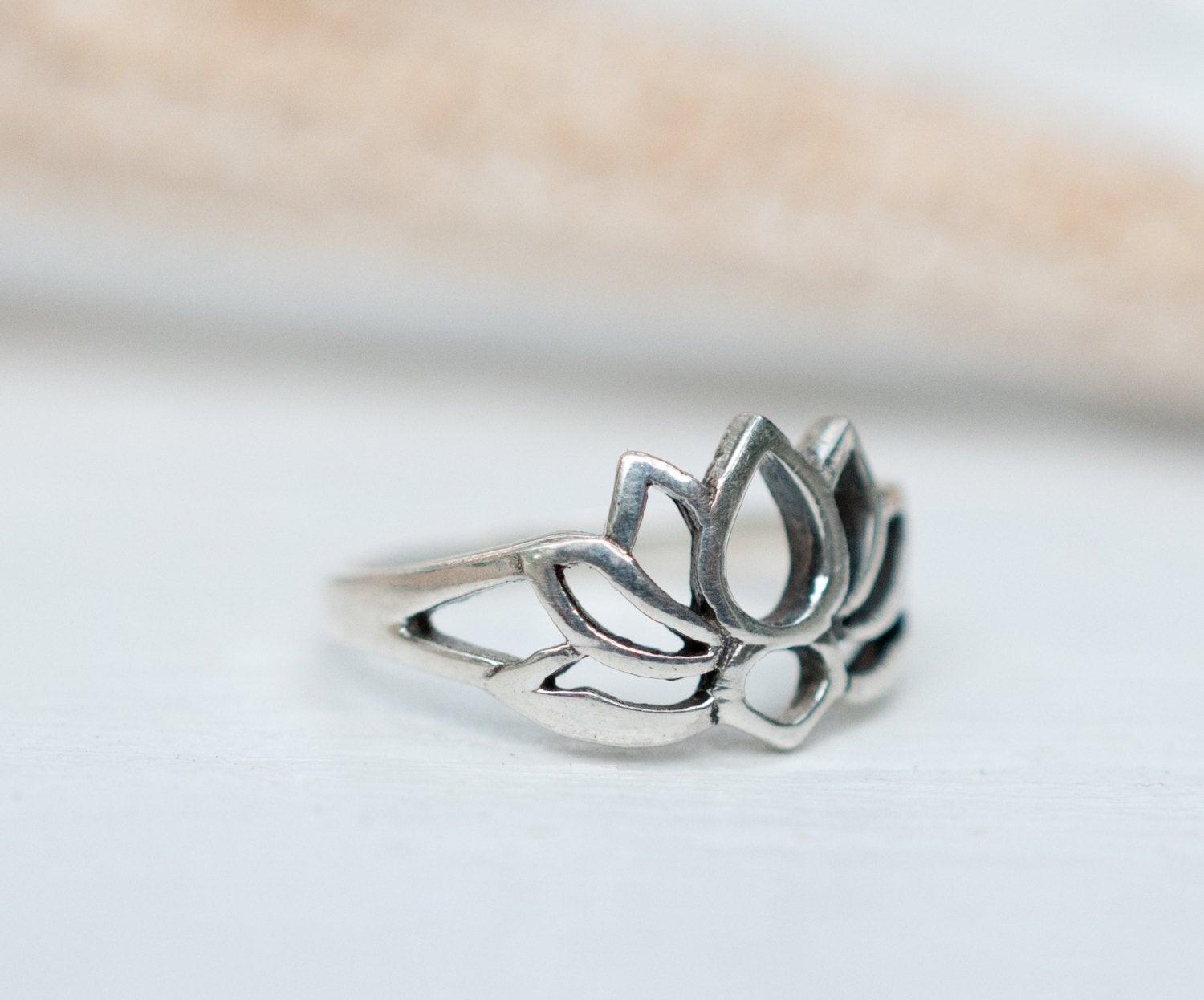Lotus midi ring  ~ Sterling Silver 925 ~ MR171 - Maresia Jewelry