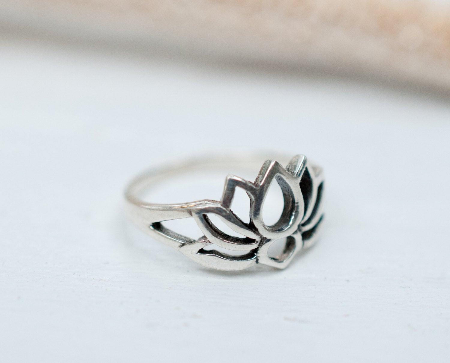 Lotus midi ring  ~ Sterling Silver 925 ~ MR171 - Maresia Jewelry
