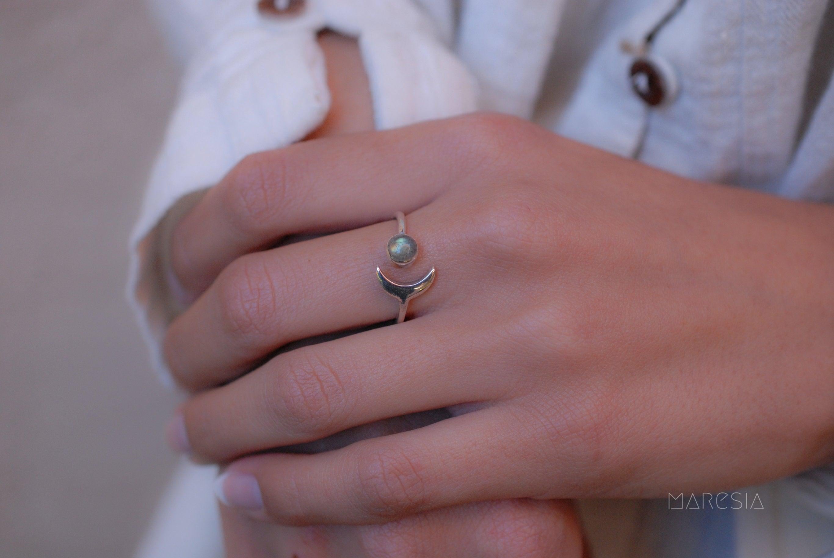 Labradorite Ring ~ Sterling Silver 925 ~MR130 - Maresia Jewelry