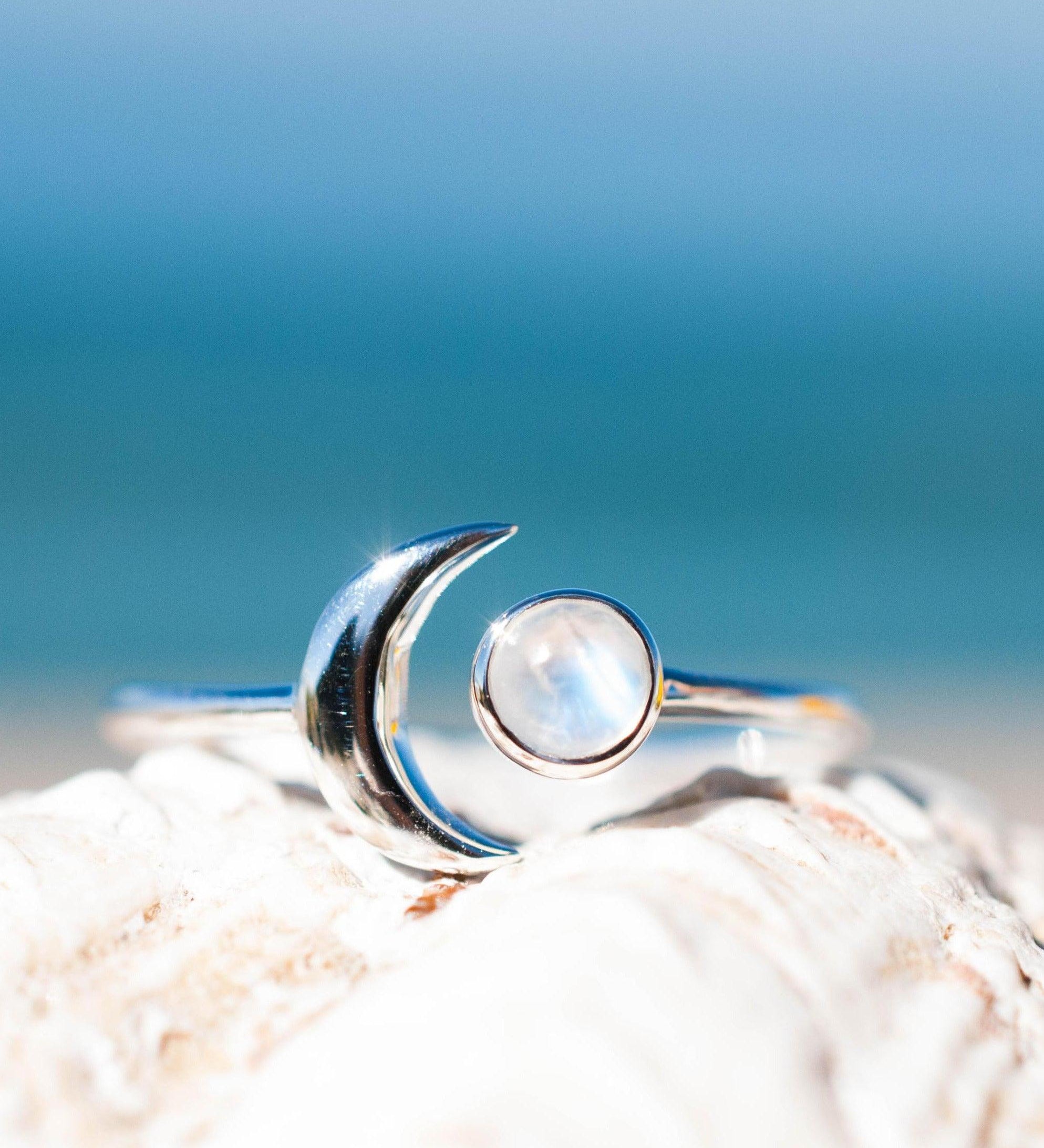 Moonstone Ring ~ Sterling Silver 925 ~MR116 - Maresia Jewelry