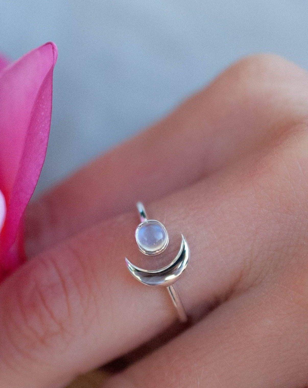 Moonstone Ring ~ Sterling Silver 925 ~MR116 - Maresia Jewelry