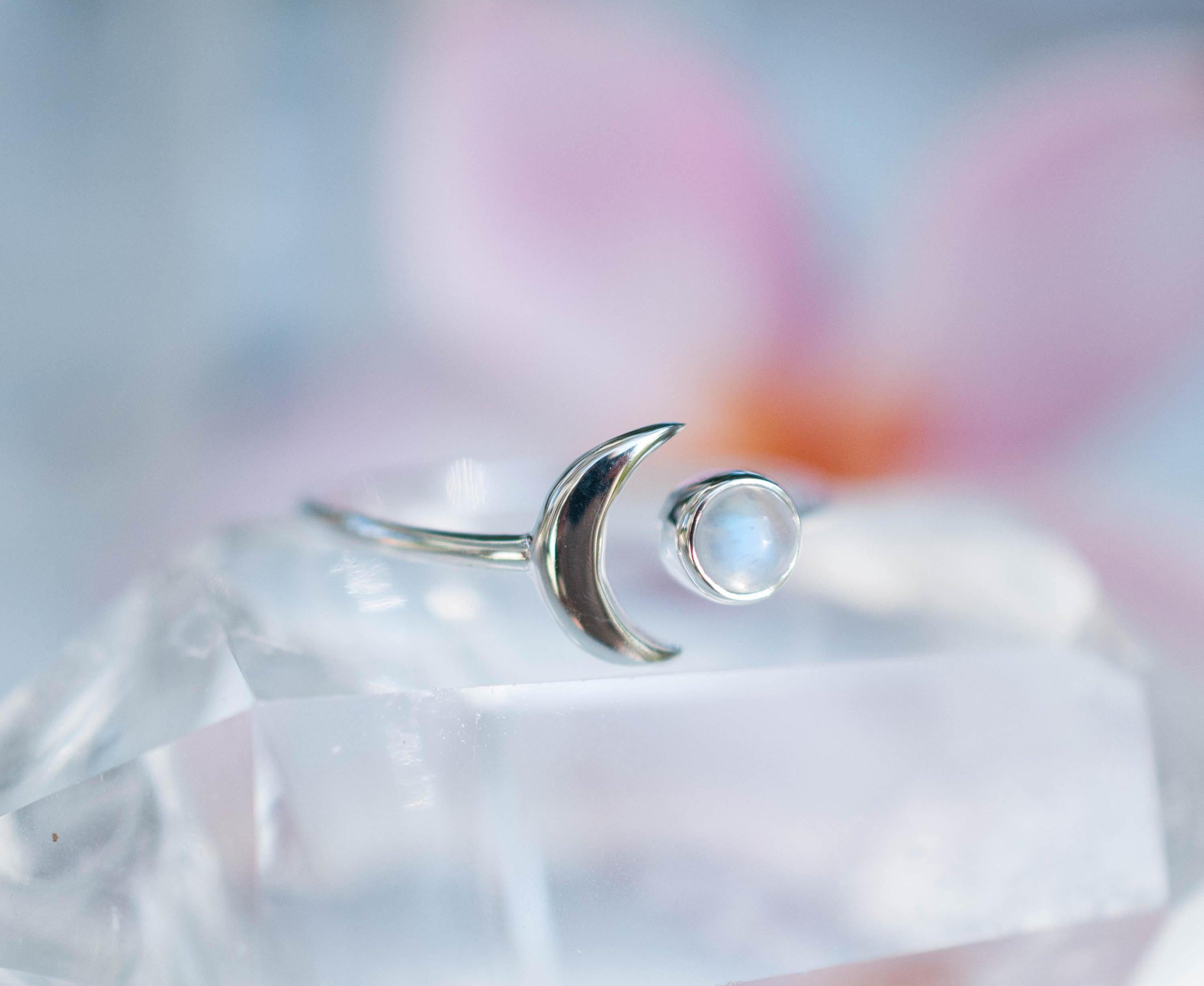 Moonstone Ring ~ Sterling Silver 925 ~MR116 - Maresia Jewelry