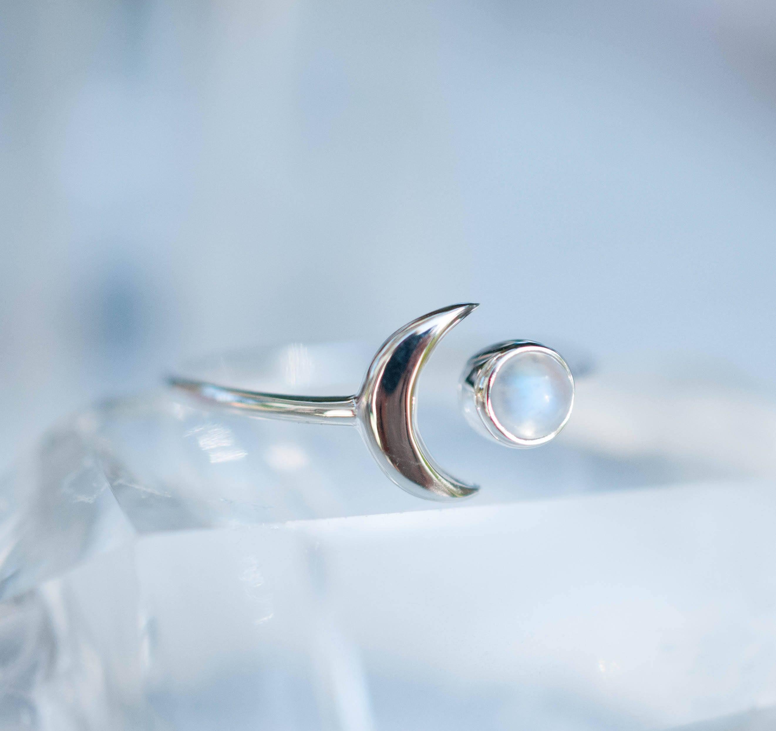 Moonstone Ring ~ Sterling Silver 925 ~MR116 - Maresia Jewelry