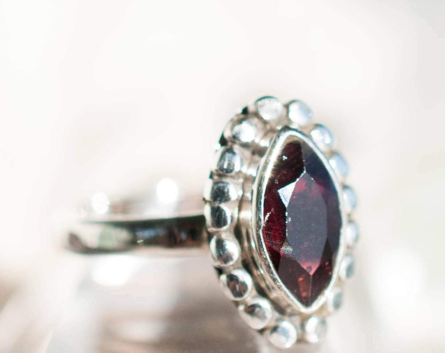 Garnet Ring ~ Sterling Silver 925 ~MR032 - Maresia Jewelry