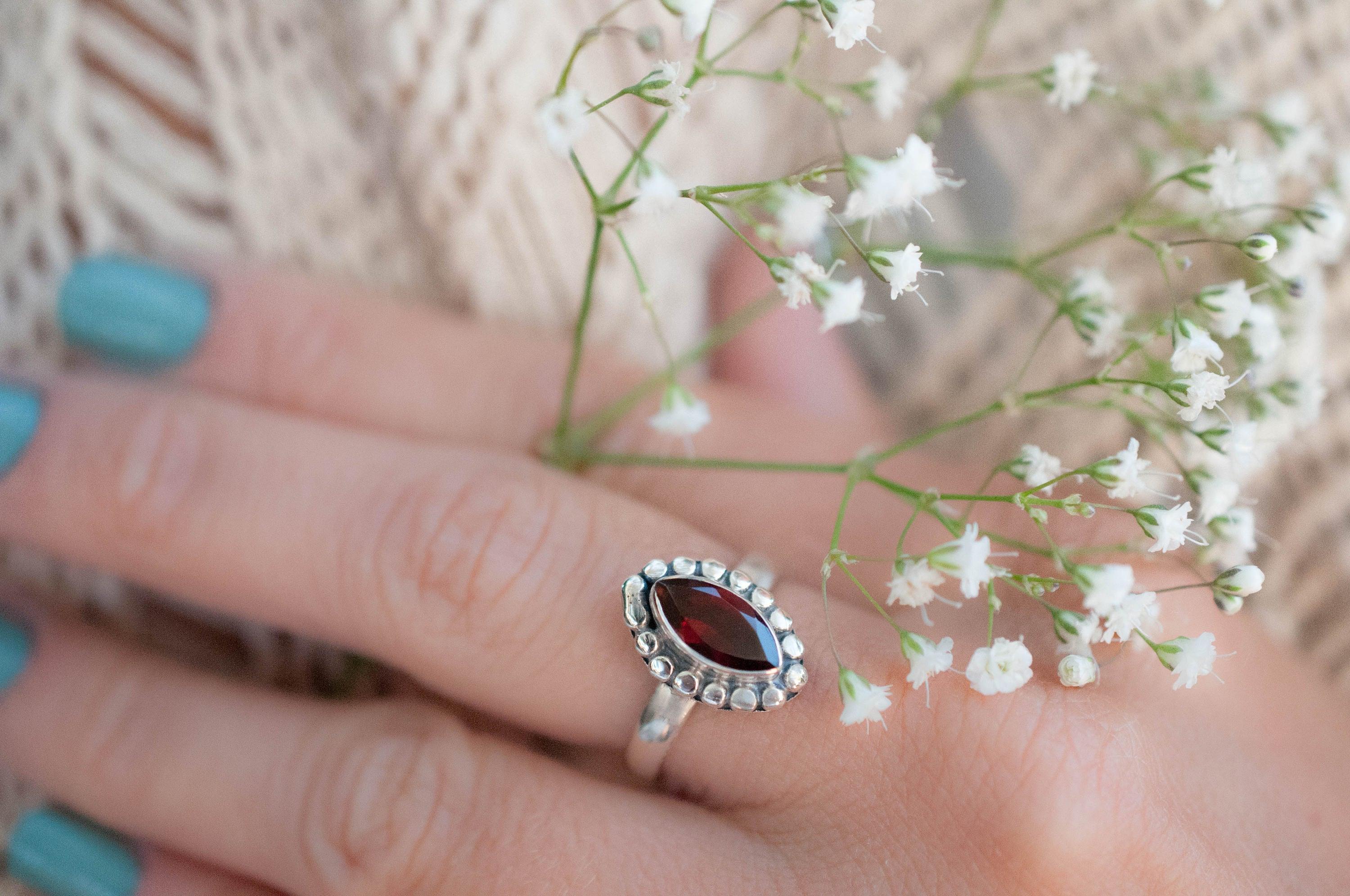 Garnet Ring ~ Sterling Silver 925 ~MR032 - Maresia Jewelry